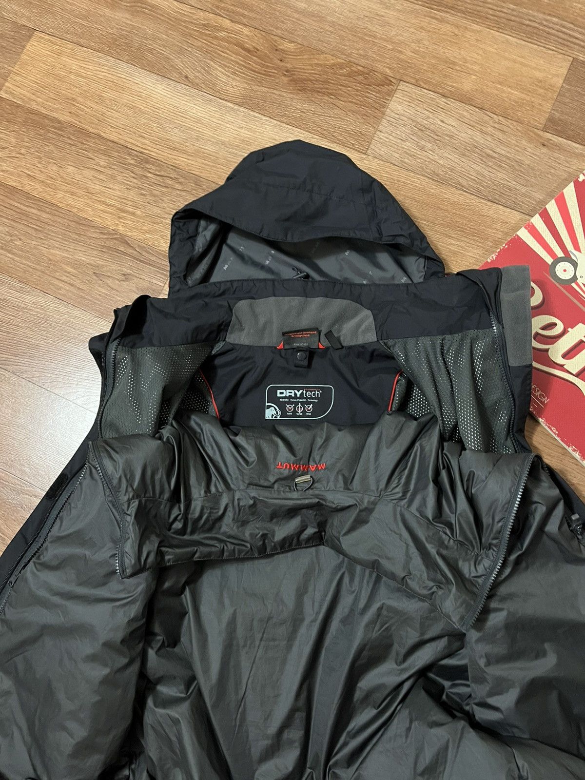 Mammut Mammut DryTech 2 in 1 Transformer Outdoor Jacket Size US L / EU 52-54 / 3 - 10 Thumbnail