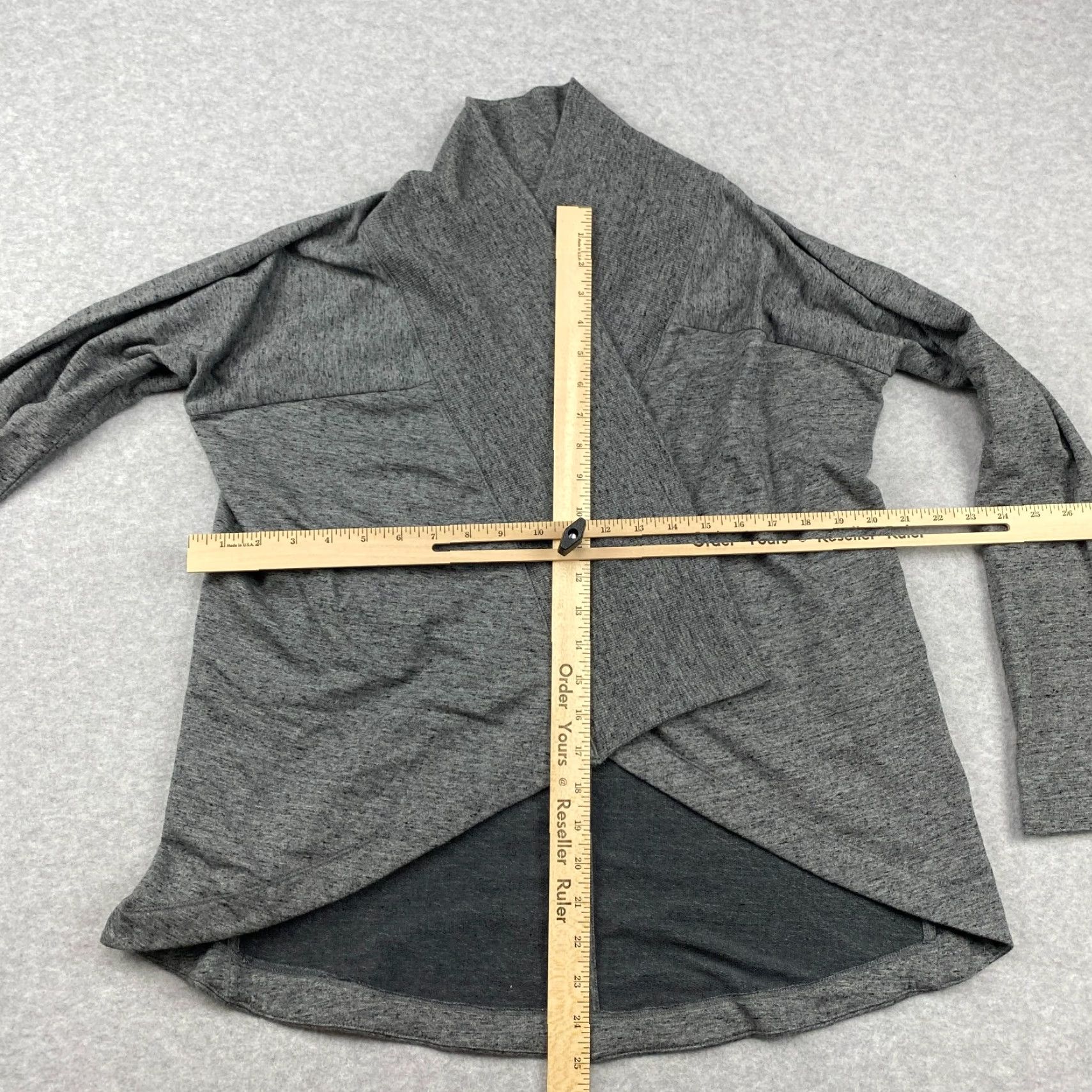 Athleta Athleta Cardigan Sweater Womens Small Gray Open Front Long Sleeve Cotton Blend Modal Spandex Regular Fit Athleisure 90s Modern Logo Casual Size S / US 4 / IT 40 - 4 Thumbnail
