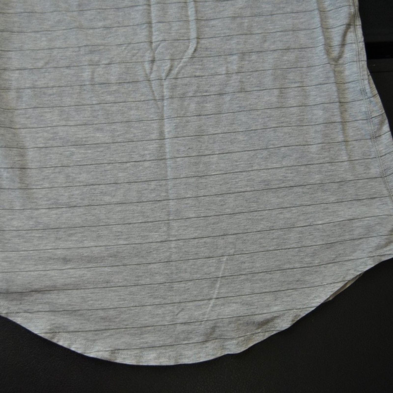 Lululemon Lululemon Striped Gray Short Sleeve Shirt 6 Size M / US 6-8 / IT 42-44 - 9 Thumbnail