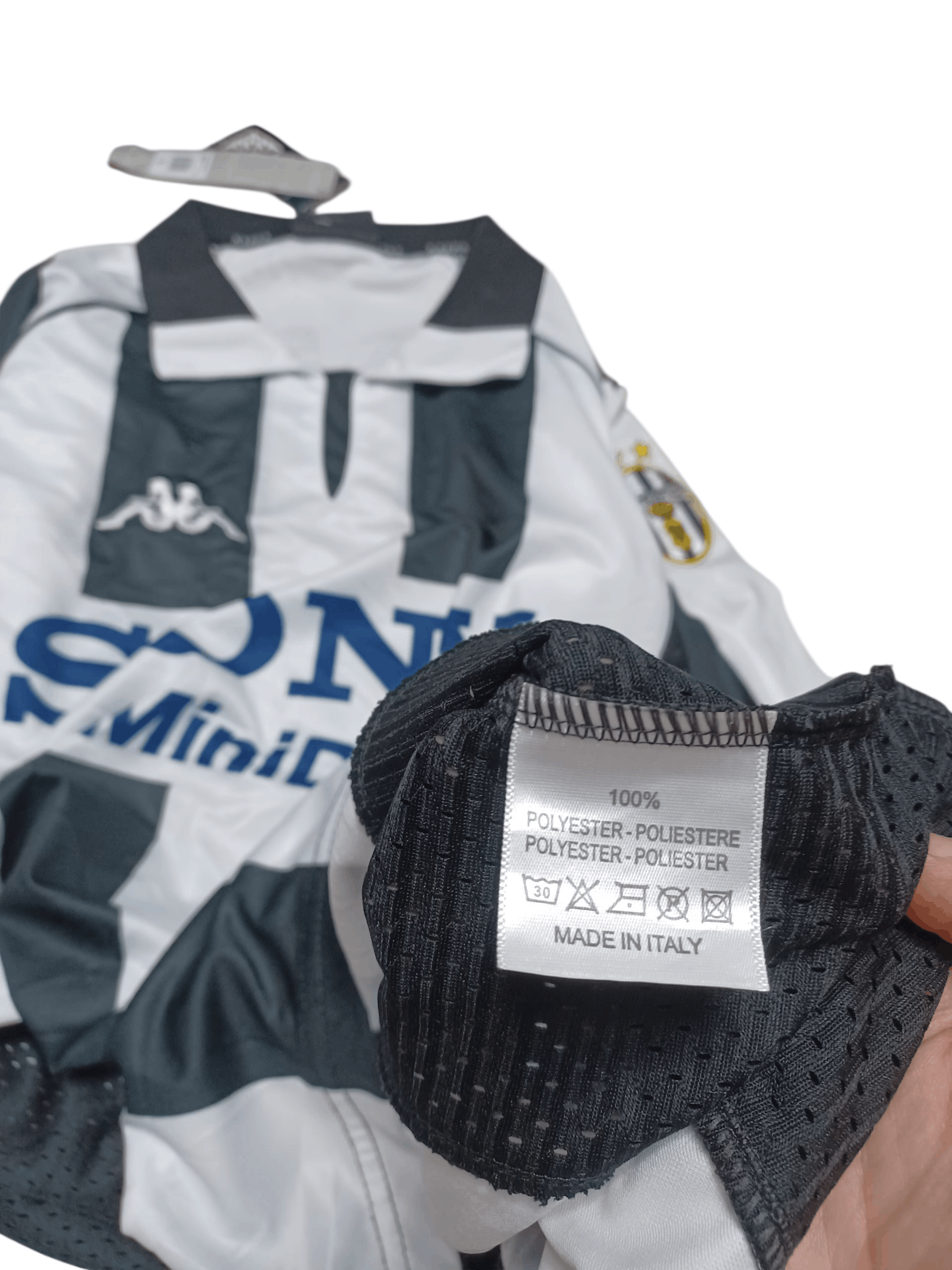 Kappa ZIDANE JUVENTUS KAPPA VINTAGE 1997/1998 SOCCER JERSEY Size US L / EU 52-54 / 3 - 7 Thumbnail