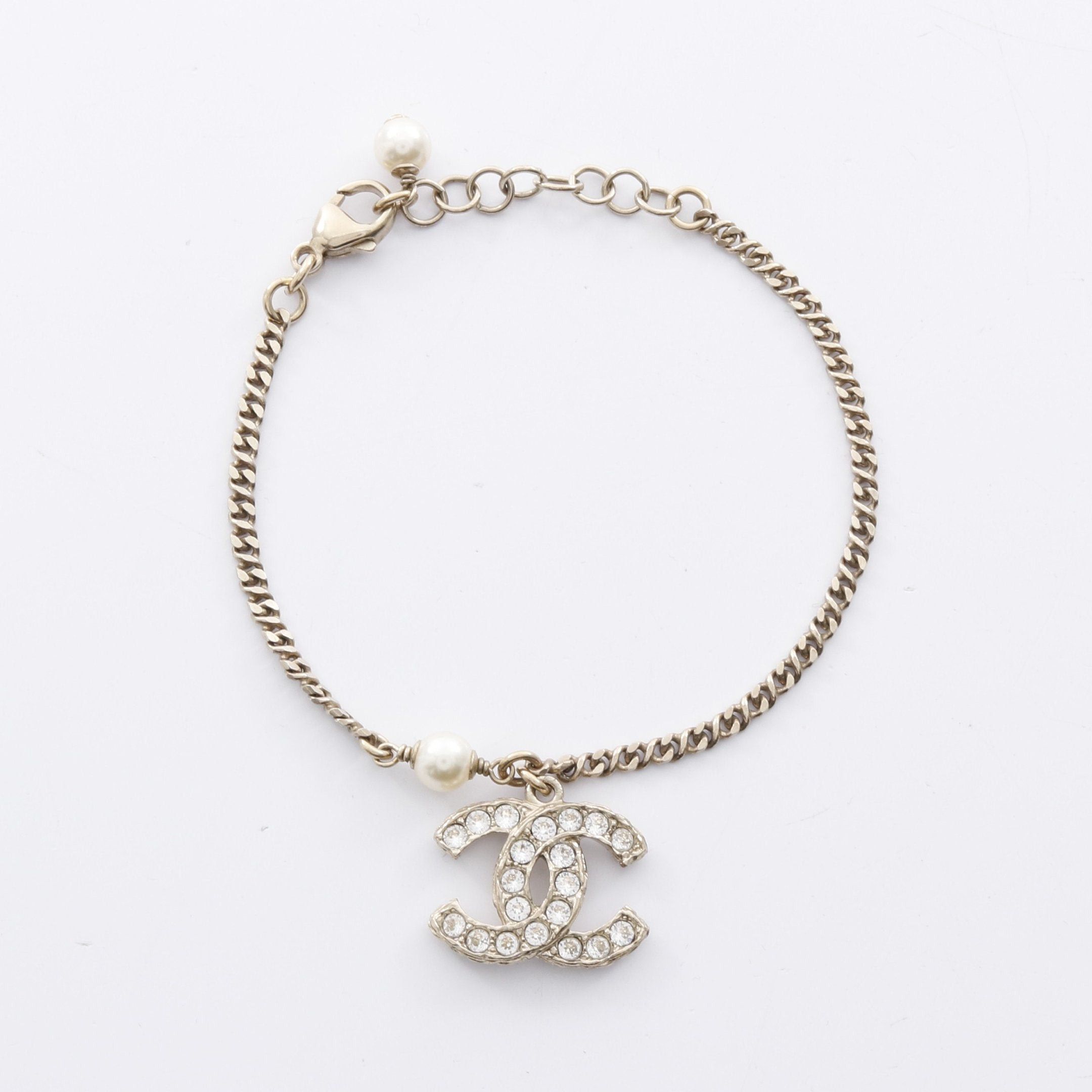 Chanel Chanel Coco Mark Bracelet Gp Fake Pearl Rhinestone Gold C21A Size ONE SIZE - 1 Thumbnail
