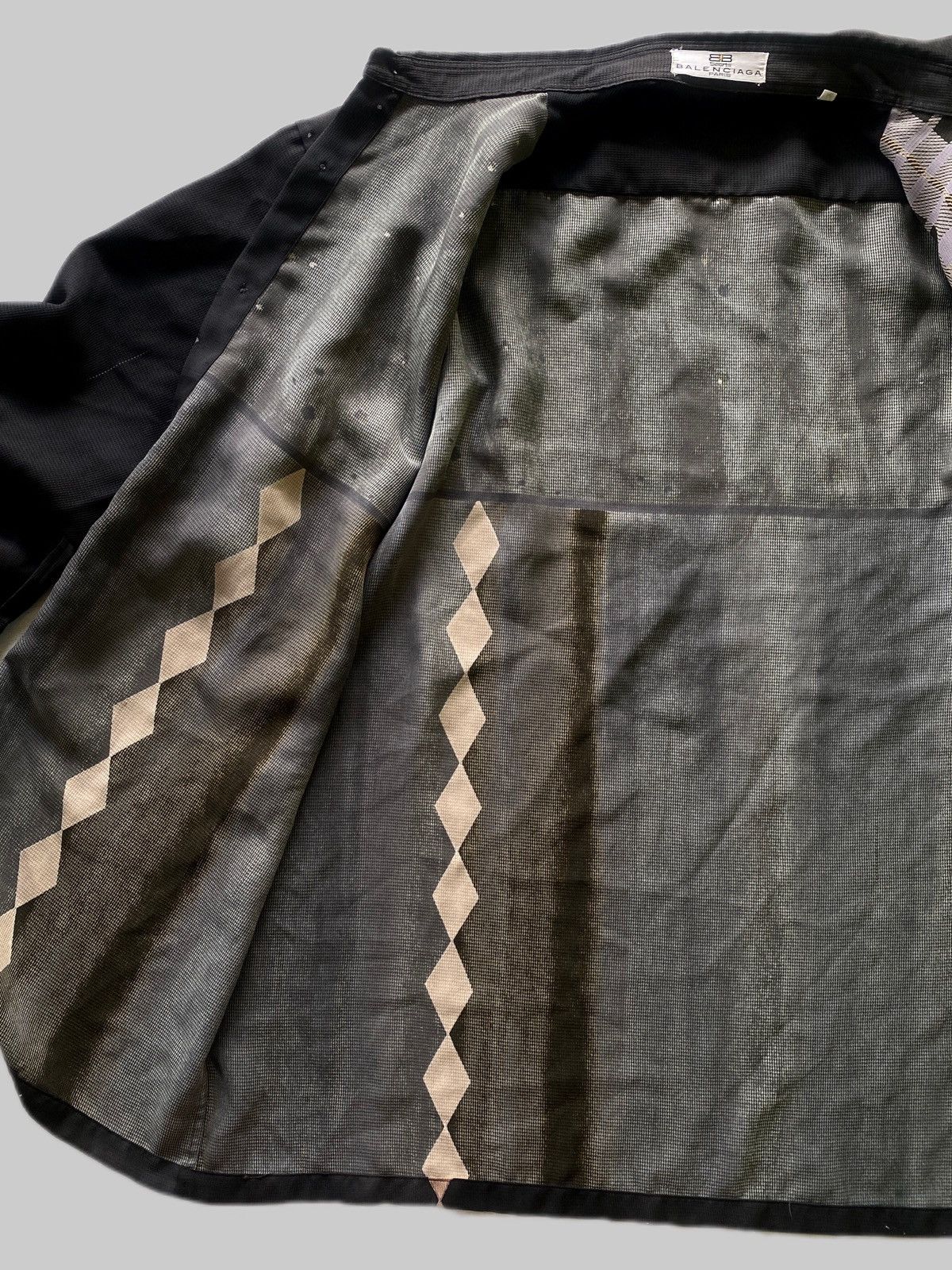 Balenciaga 1990s Balenciaga Sports Sunfades Oversized Shirt Size US L / EU 52-54 / 3 - 12 Thumbnail