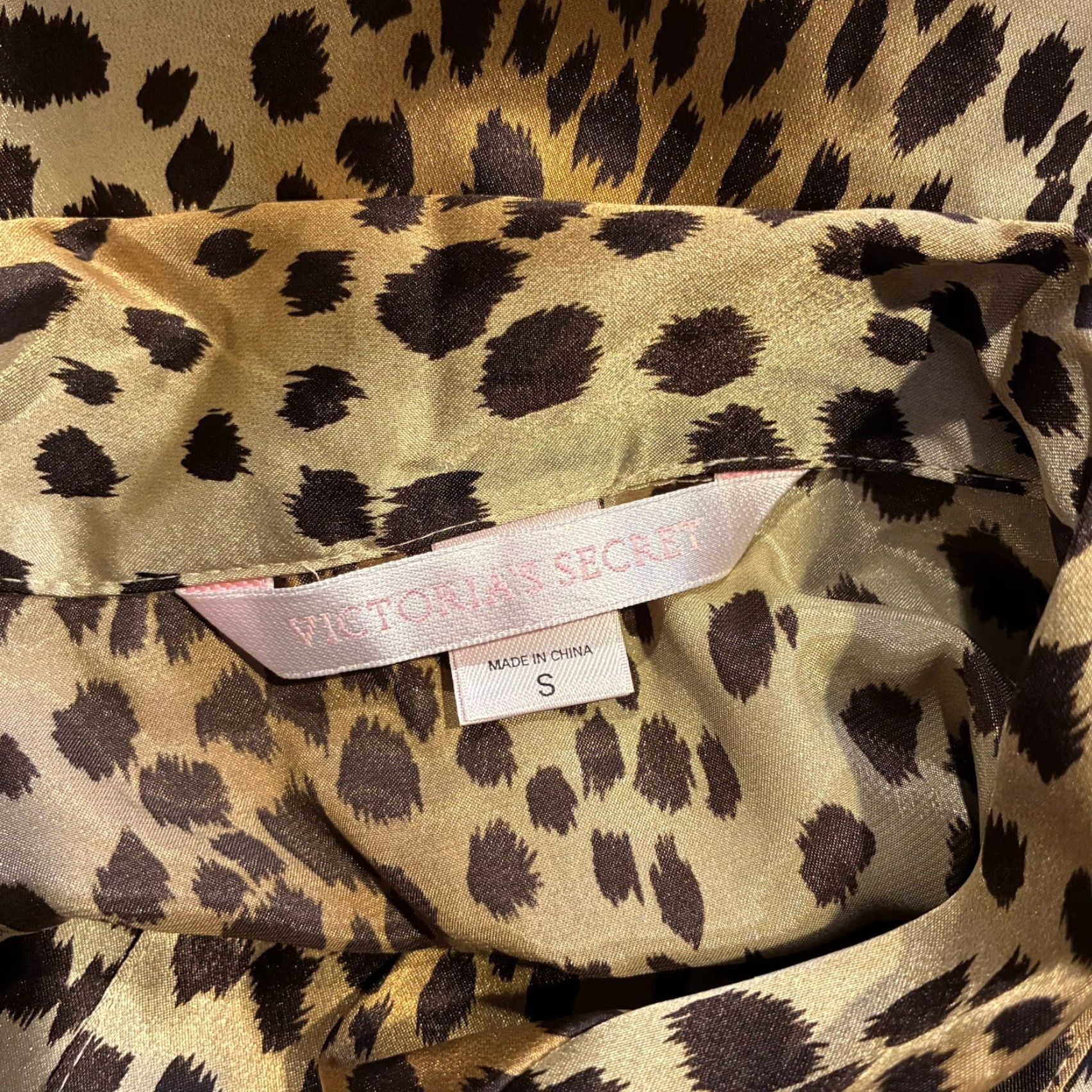 Victoria's Secret Victoria's Secret Pajamas Leopard Cheetah Top Shorts Set Women’s S Multicolor Animal Print Pajama Set PJs Size S / US 4 / IT 40 - 6 Thumbnail