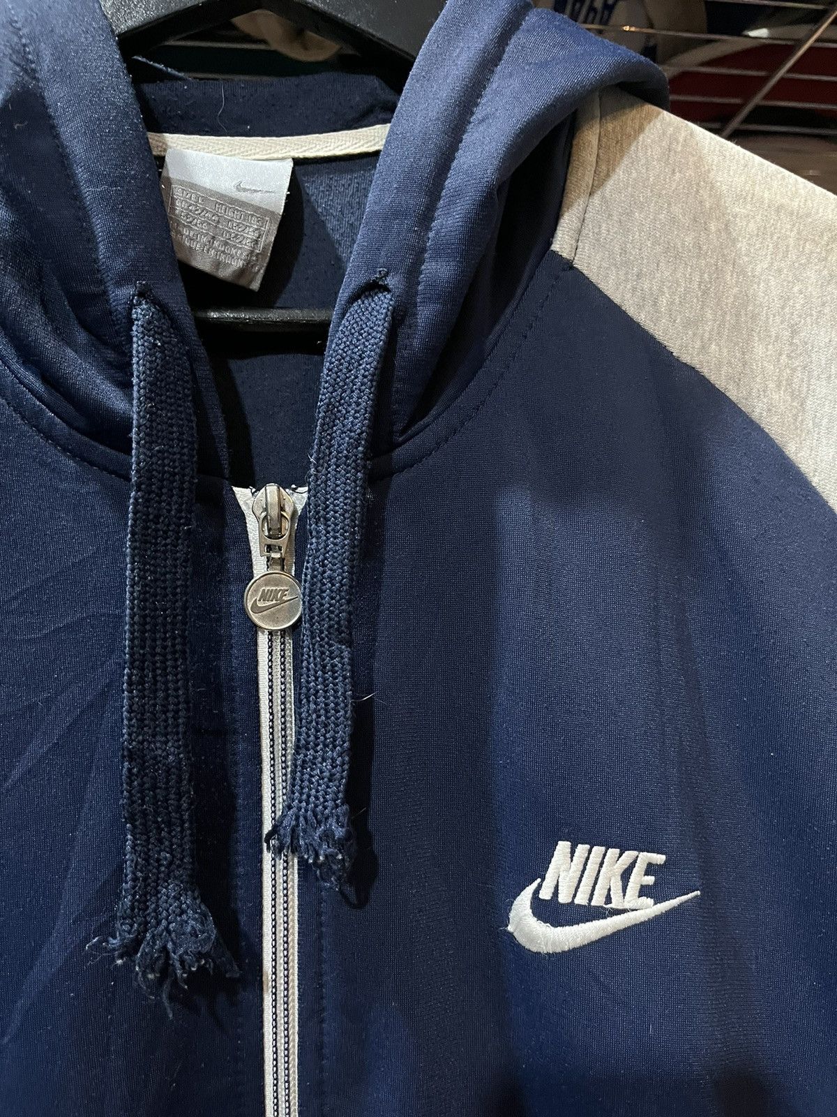 Nike × Vintage Nike Swoosh Hoodie Jacket 00s Size US L / EU 52-54 / 3 - 2 Thumbnail