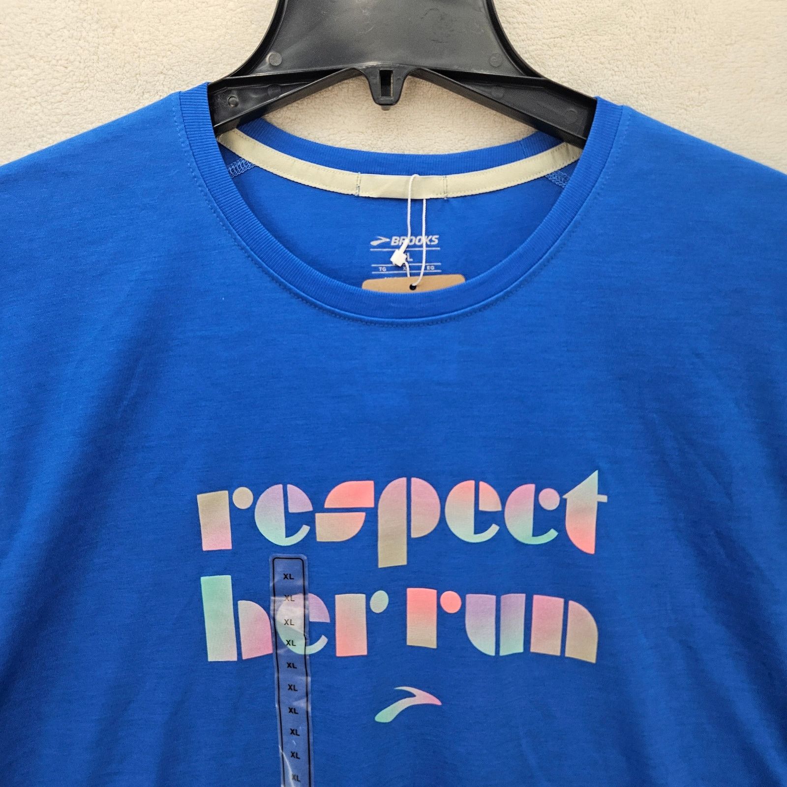 Brooks BROOKS WOMEN'S XL DISTANCE GRAPHIC SHORT SLEEVE BLUE TEE Size XL / US 12-14 / IT 48-50 - 2 Thumbnail