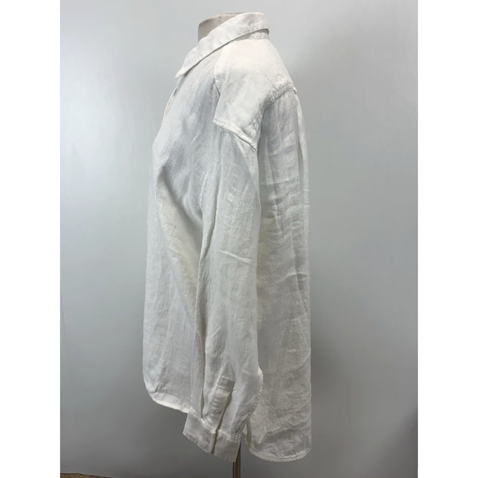 Athleta VINTAGE? no (not vintage). Title: Athleta Playa Button Up Shirt Womens Large White Linen Long Sleeve Collared 100% Linen Classic Shirt Size L / US 10 / IT 46 - 2 Thumbnail