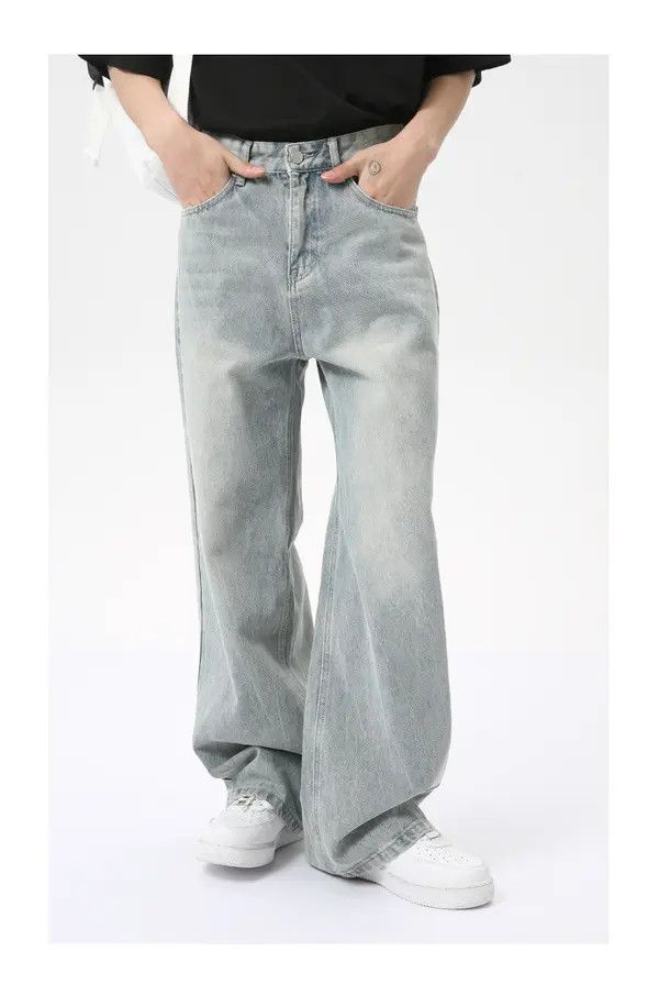 Japanese Brand American style trendy washed light blue straight loose jeans Size US 32 / EU 48 - 1 Thumbnail