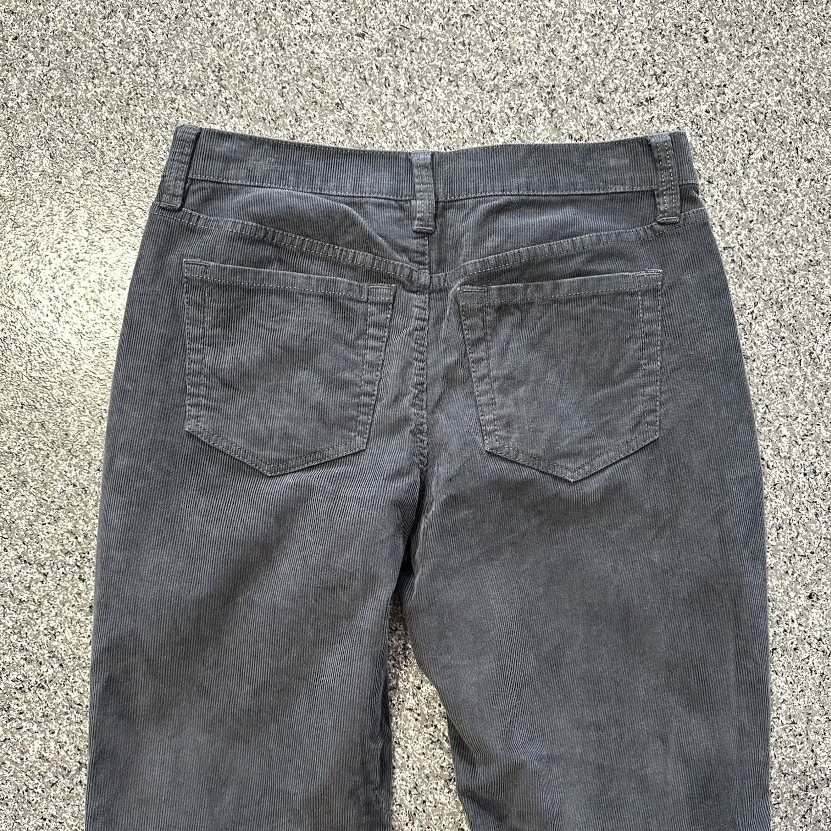 Vintage L.L. Bean Pants Womens 6P 28x27 Corduroy Straight Leg Mid Rise BeanFlex Stretch Pants Clothing Womens 6P Gray Corduroy Straight Rise 28x27 Stretch Size 28" / US 6 / IT 42 - 5 Thumbnail
