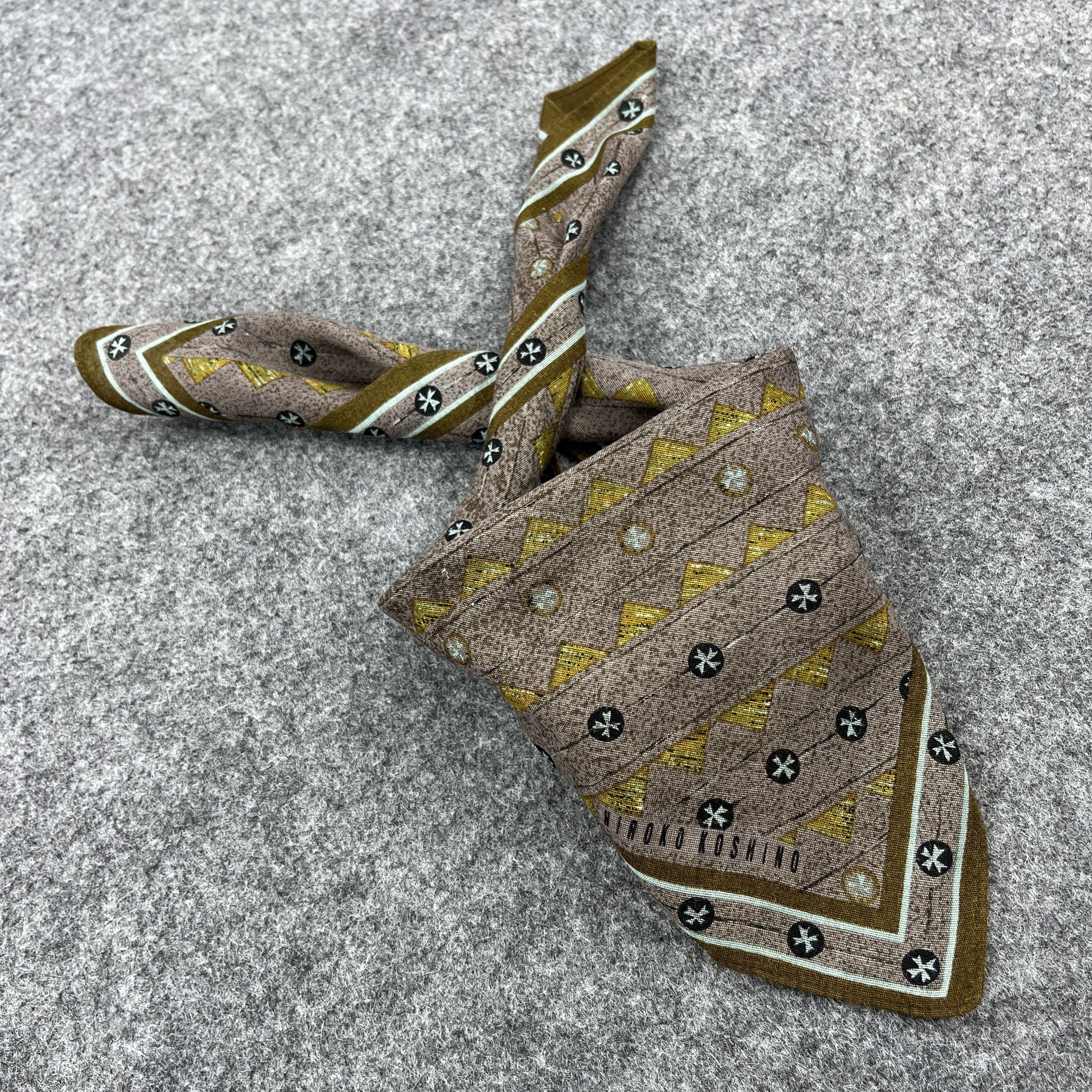 Hiroko Koshino Homme Hiroko Koshino Handkerchief / Bandana / Neckerchief B637 Size ONE SIZE - 7 Thumbnail