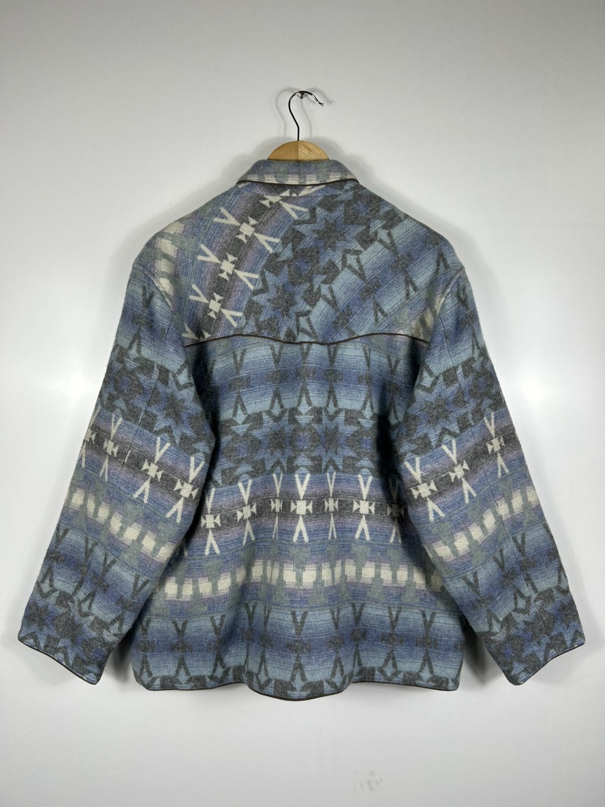 Japanese Brand × Native ⚡️Vintage V.A.L.E Western Aztec Fleece Shirt Jacket Size US M / EU 48-50 / 2 - 13 Thumbnail
