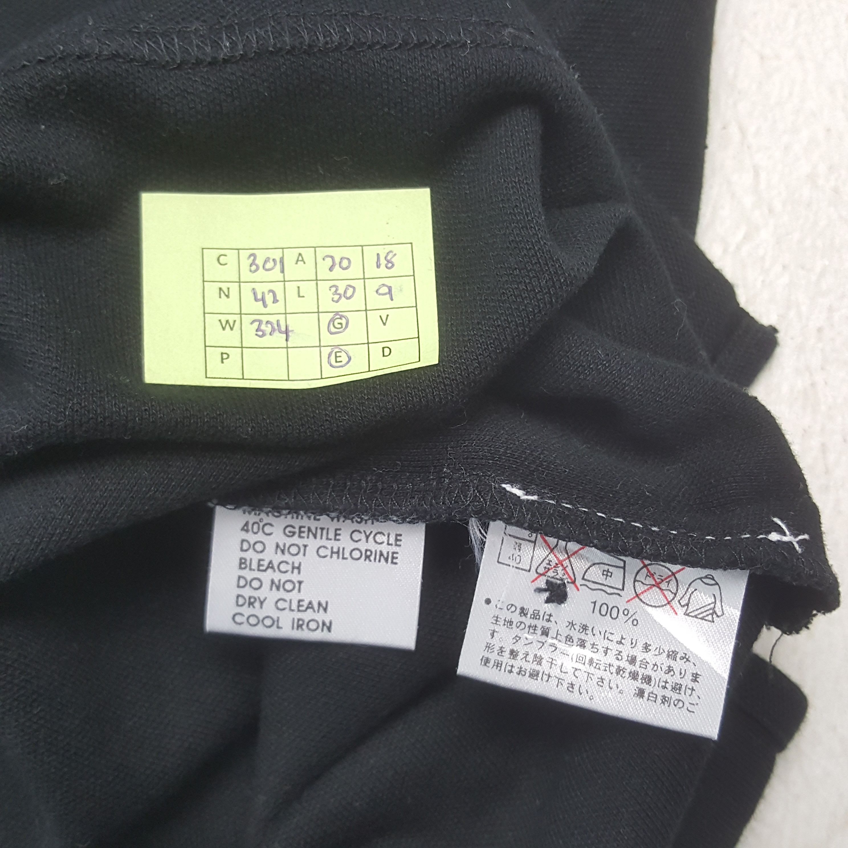 Yves Saint Laurent Vintage Yves Saint Laurent Designer Polos C301N42 Size US M / EU 48-50 / 2 - 5 Thumbnail