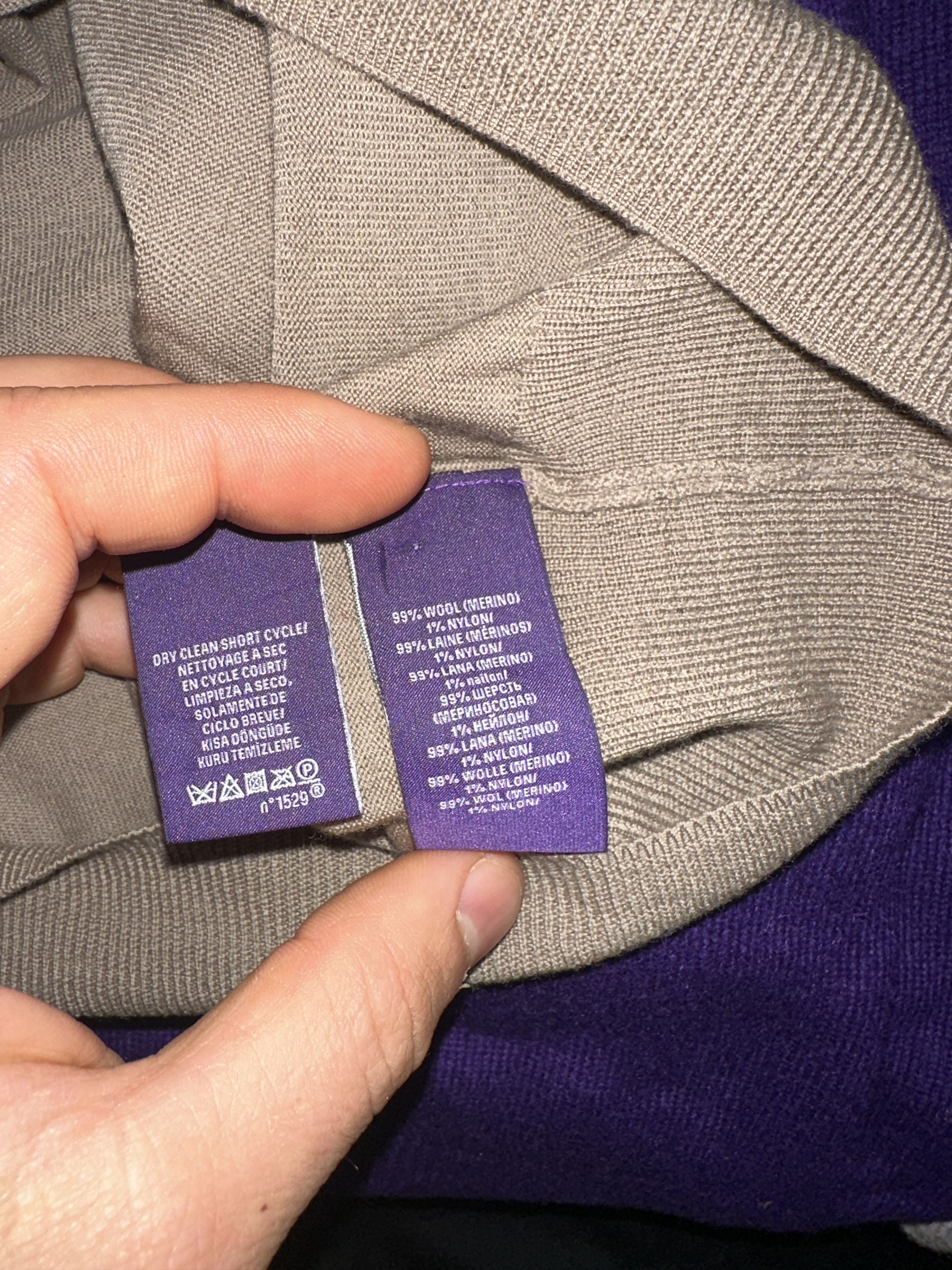 Ralph Lauren Purple Label Ralph Lauren Purple Label V-Neck Wool Knit Sweater Size S Size S / US 4 / IT 40 - 8 Thumbnail