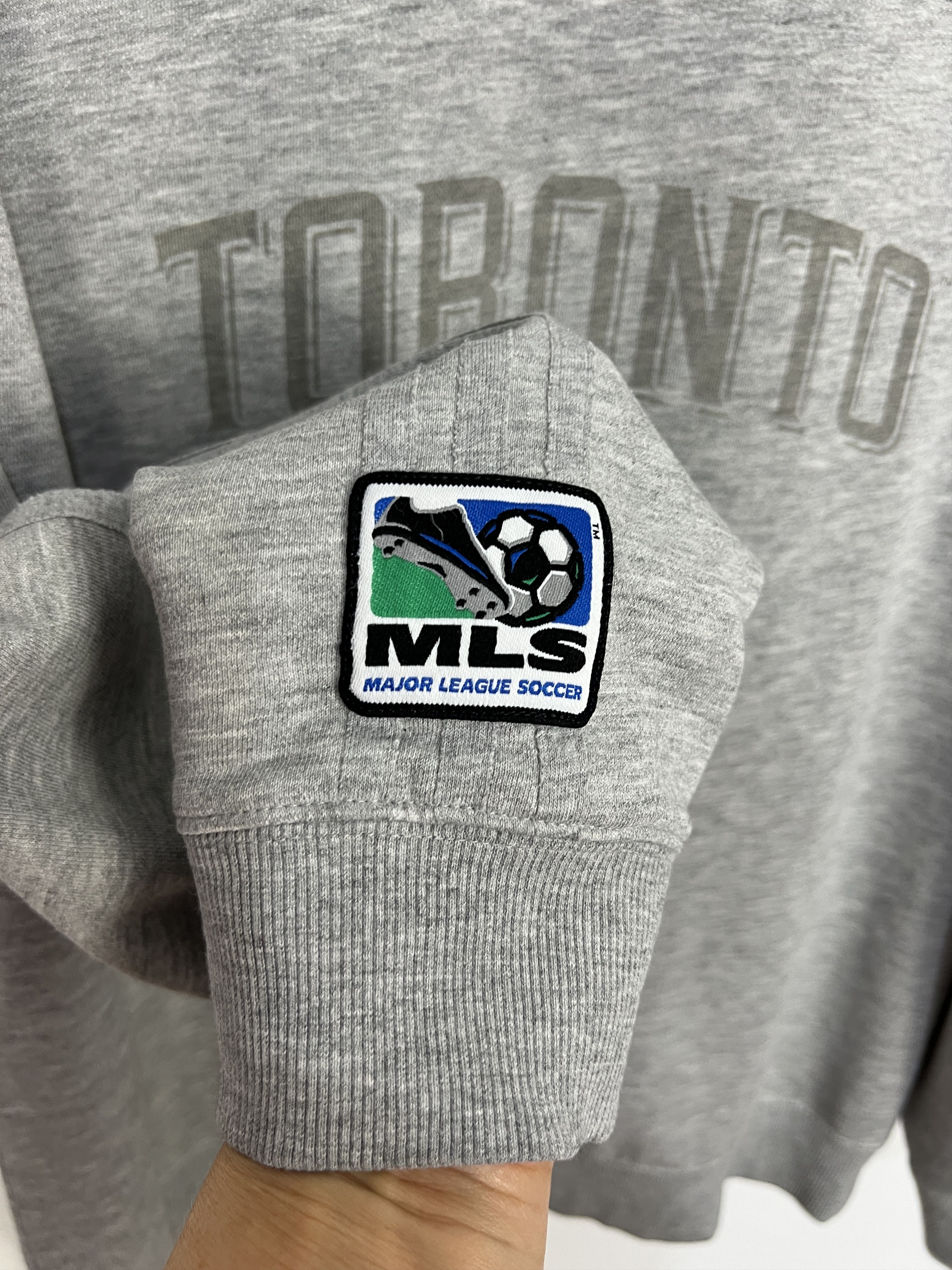 Adidas Vintage Toronto FC Football Sweatshirt Soccer Train Crewneck Size US L / EU 52-54 / 3 - 5 Thumbnail