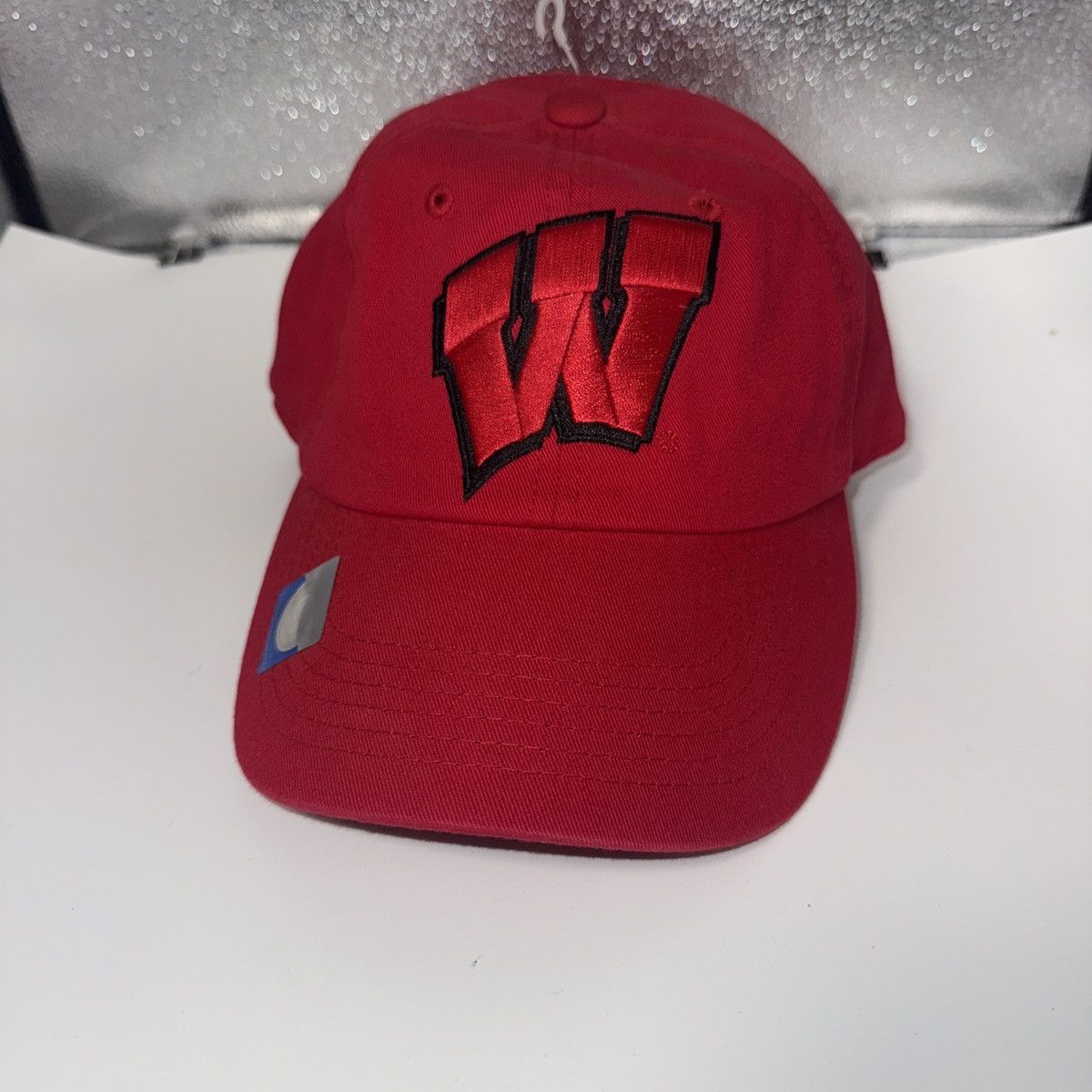 Vintage UW Madison Wisconsin Badgers red and black hat Size ONE SIZE - 1 Thumbnail