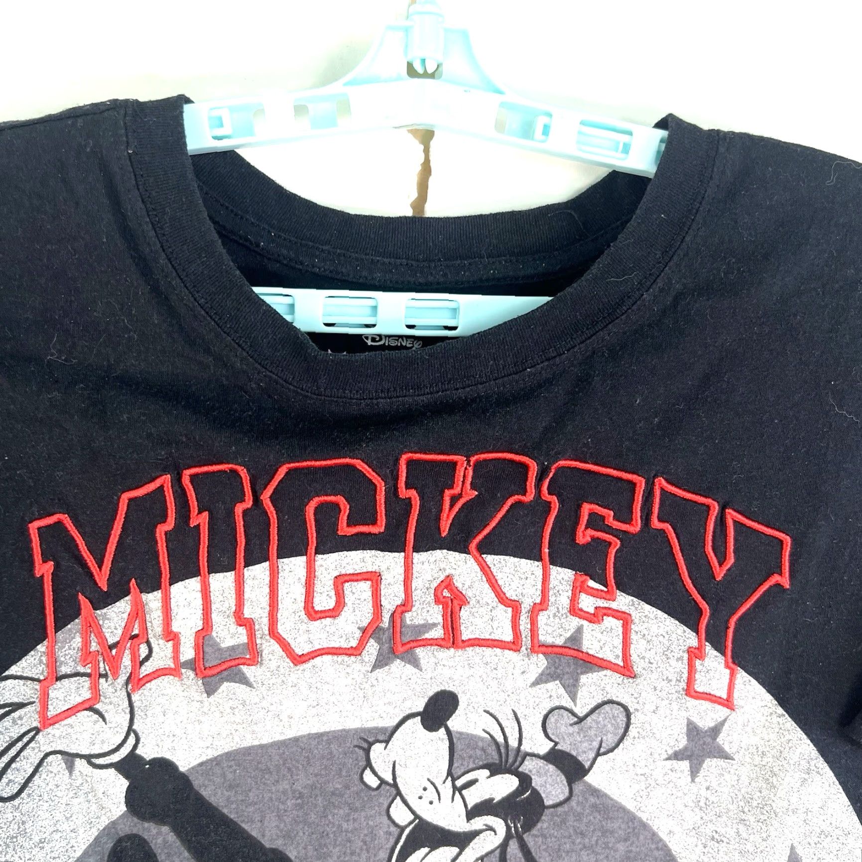 Disney Mickey Mouse Disney Embroidered T-Shirt Mens XL Black Short Sleeve Size US XL / EU 56 / 4 - 2 Thumbnail