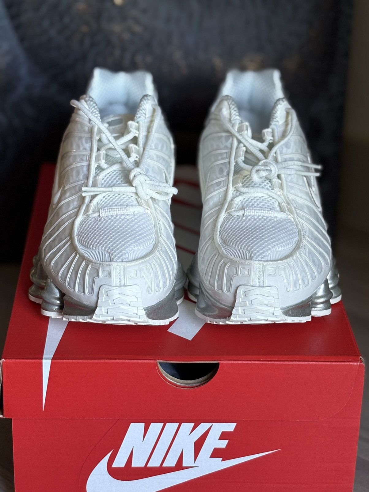 Nike Womens Nike Shox TL Sail Size US 9 / IT 39 - 4 Thumbnail