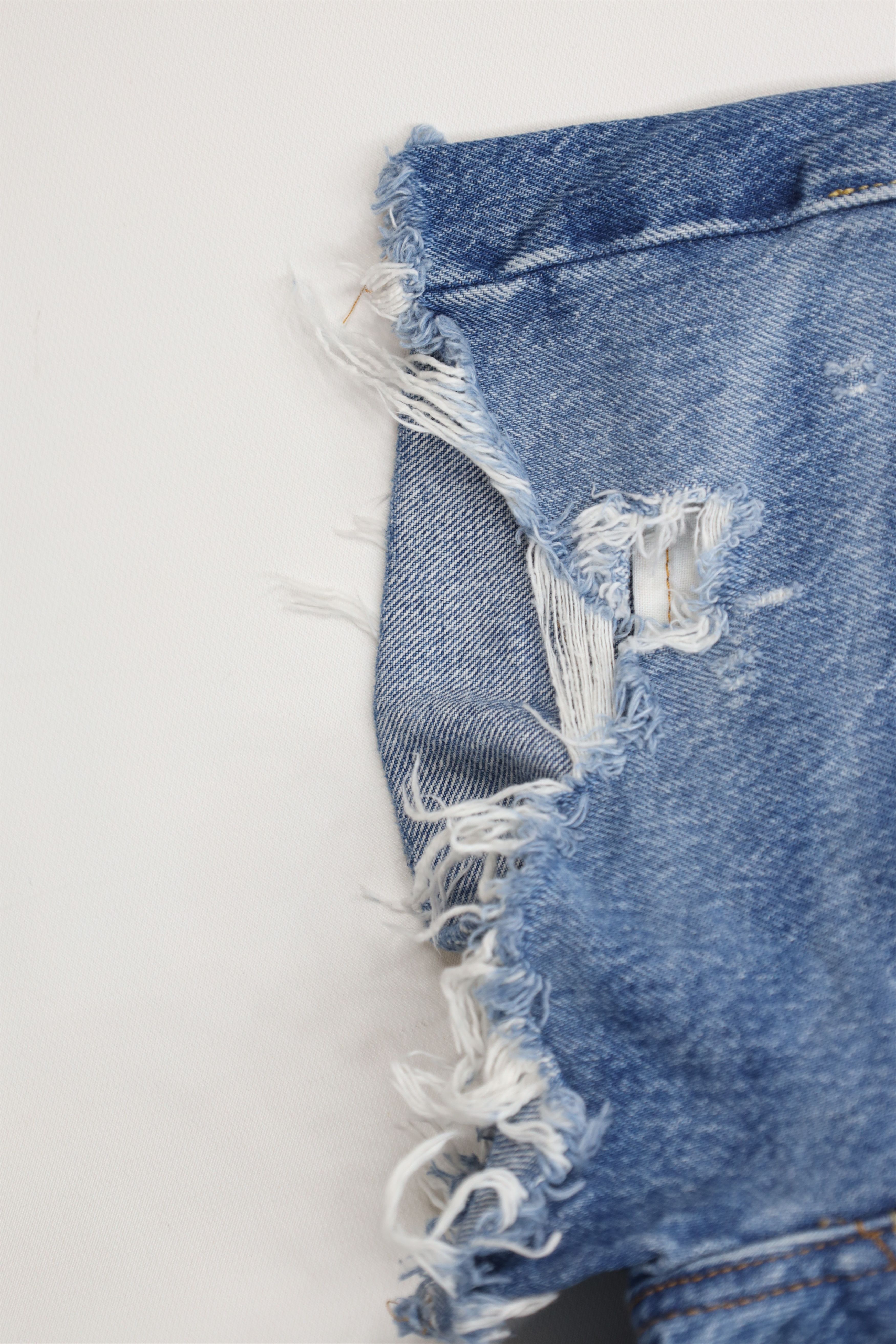 Levi's Vintage Y2K Levis 501xx Button Fly Cut Off Denim Jean Shorts Size 24" / US 00 / IT 34 - 6 Thumbnail