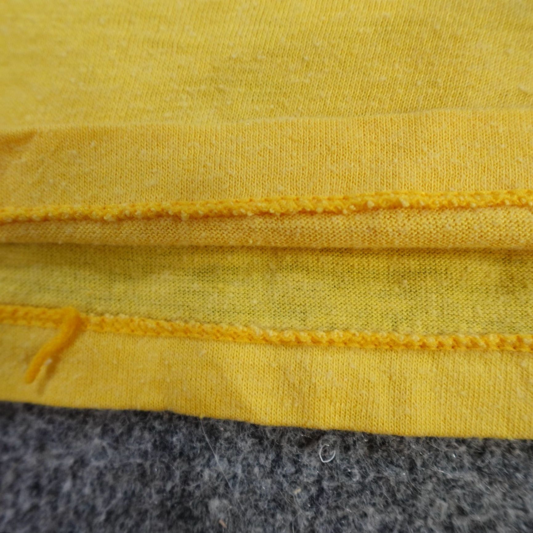 Vintage VINTAGE Preakness Pimlico T-shirt Mens Small Yellow 90s Graphic Print Shirt Size US S / EU 44-46 / 1 - 4 Thumbnail