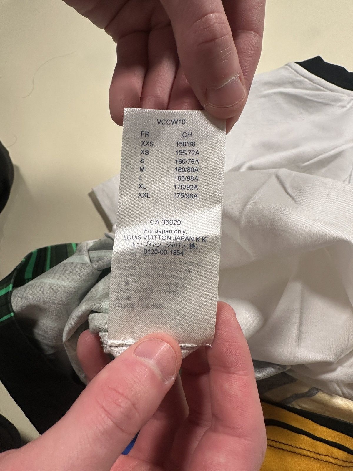 Louis Vuitton LV PRINTED TEE Size US S / EU 44-46 / 1 - 8 Thumbnail