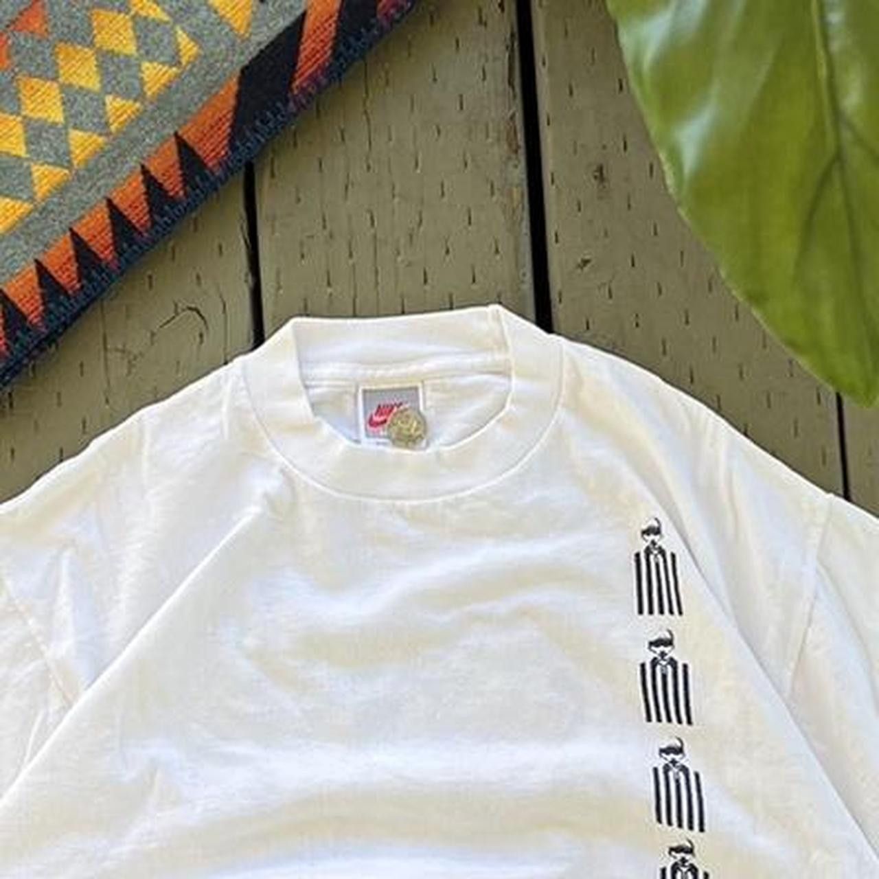 Nike Vintage 90s Nike SB Skate T-Shirt Small Size US S / EU 44-46 / 1 - 7 Thumbnail