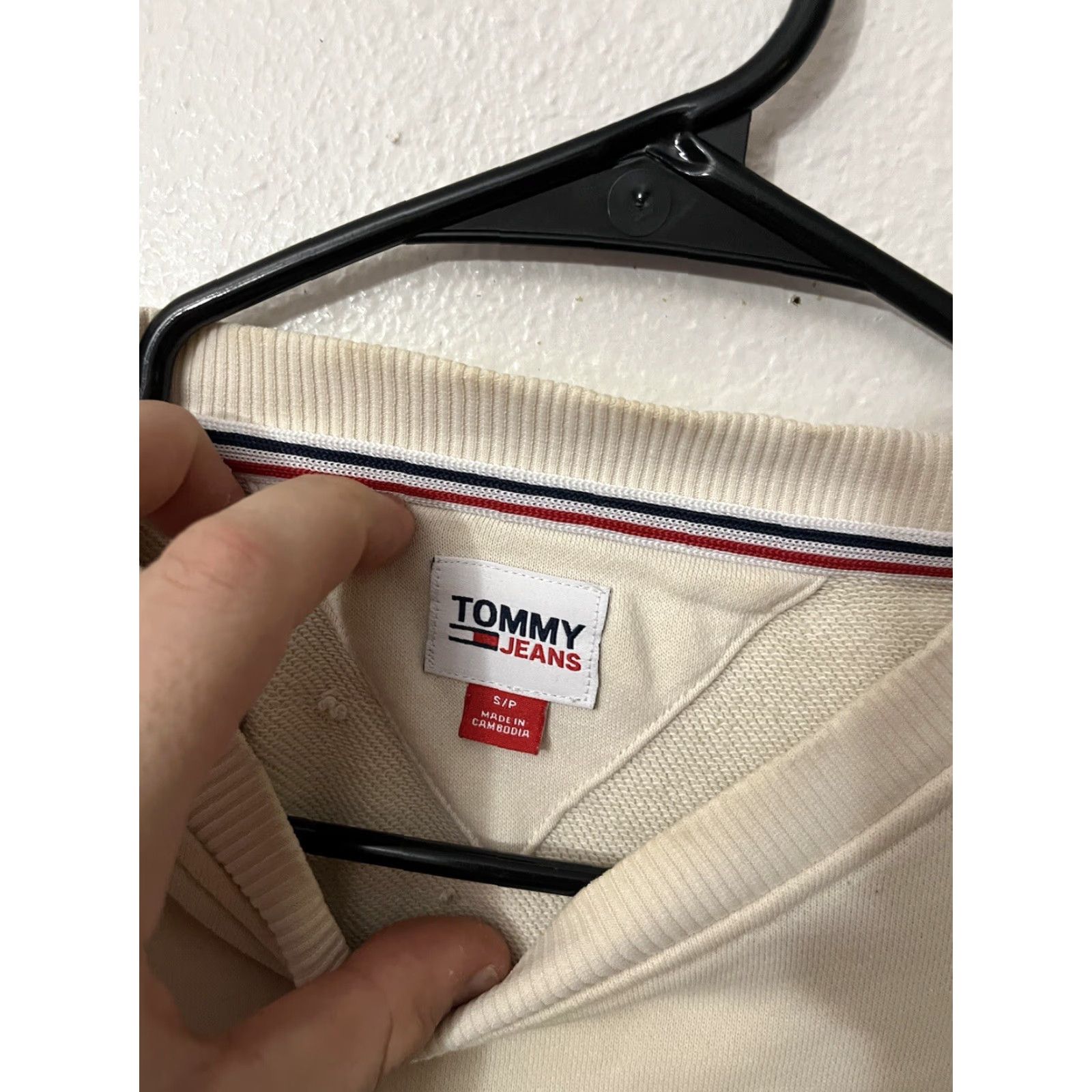Tommy Hilfiger Tommy Jeans Sweatshirt Hilfiger Cream Spell Out Crew Neck Pullover Womens Small Size S / US 4 / IT 40 - 3 Thumbnail