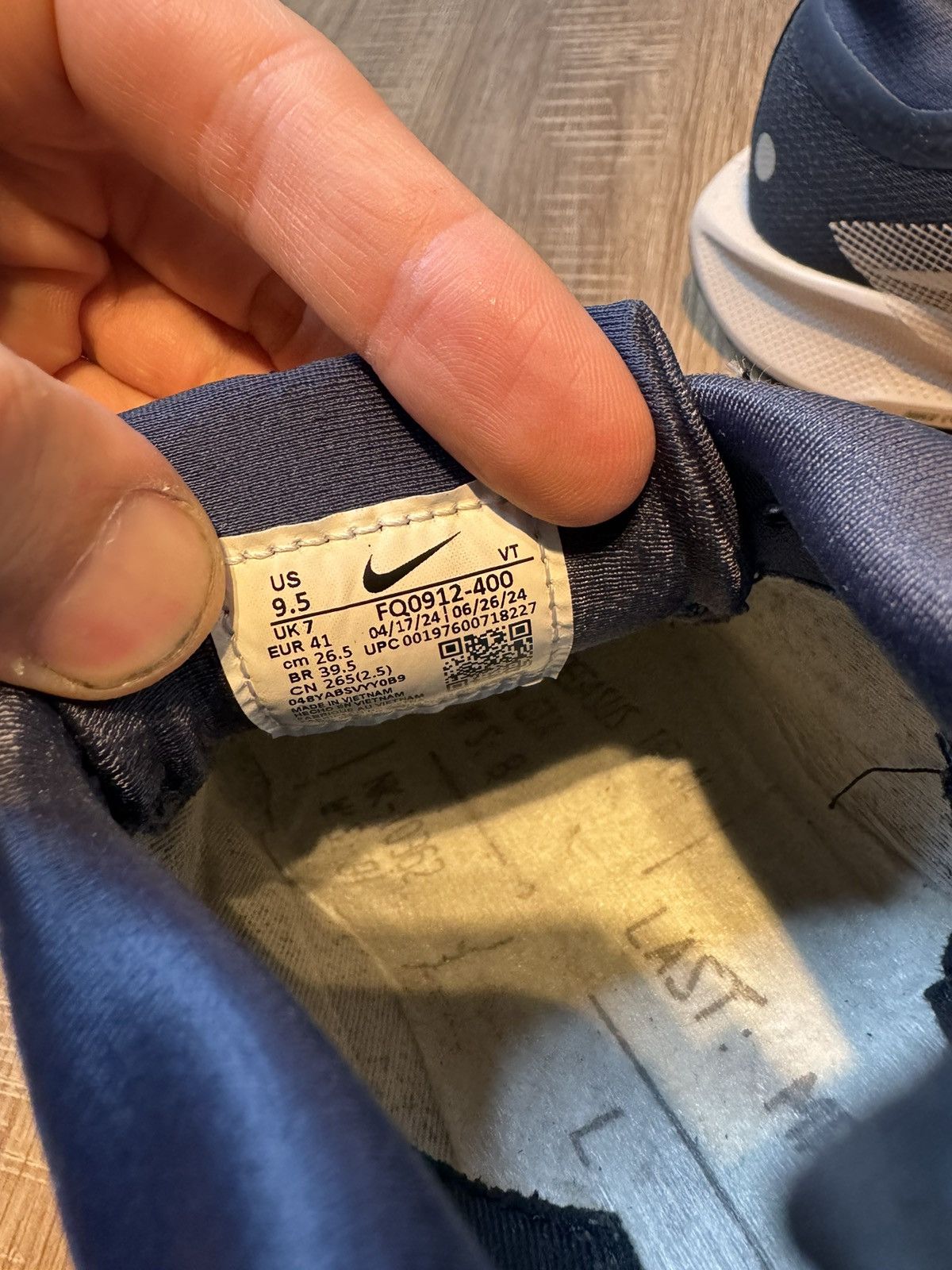 Nike NEW Nike Pegasus Trail 5 GORE-TEX Armory Navy Womens 9.5 Size US 9.5 / IT 39.5 - 9 Thumbnail
