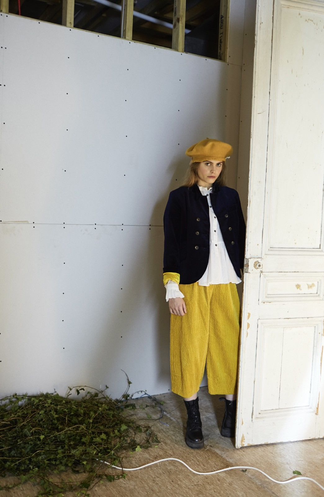 Margaret Howell CABBAGES & ROSES Yellow Corduroy Wide Cropped Trousers Pants Size 27" / US 4 / IT 40 - 2 Thumbnail