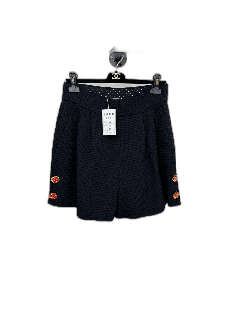 Dolce & Gabbana DG Crystal Embellished Women's Shorts Size 36" / US 14 / IT 50 - 1 Thumbnail