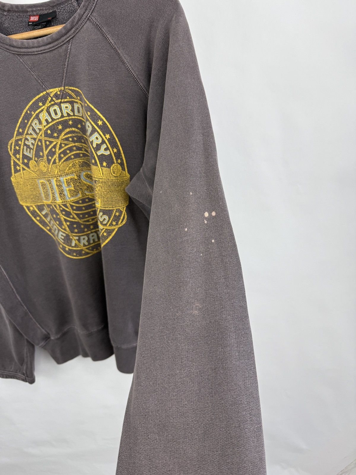Diesel 🇺🇸 Vintage 90s Diesel Extraordinary Time Travellers Sweatshir Size US L / EU 52-54 / 3 - 9 Thumbnail
