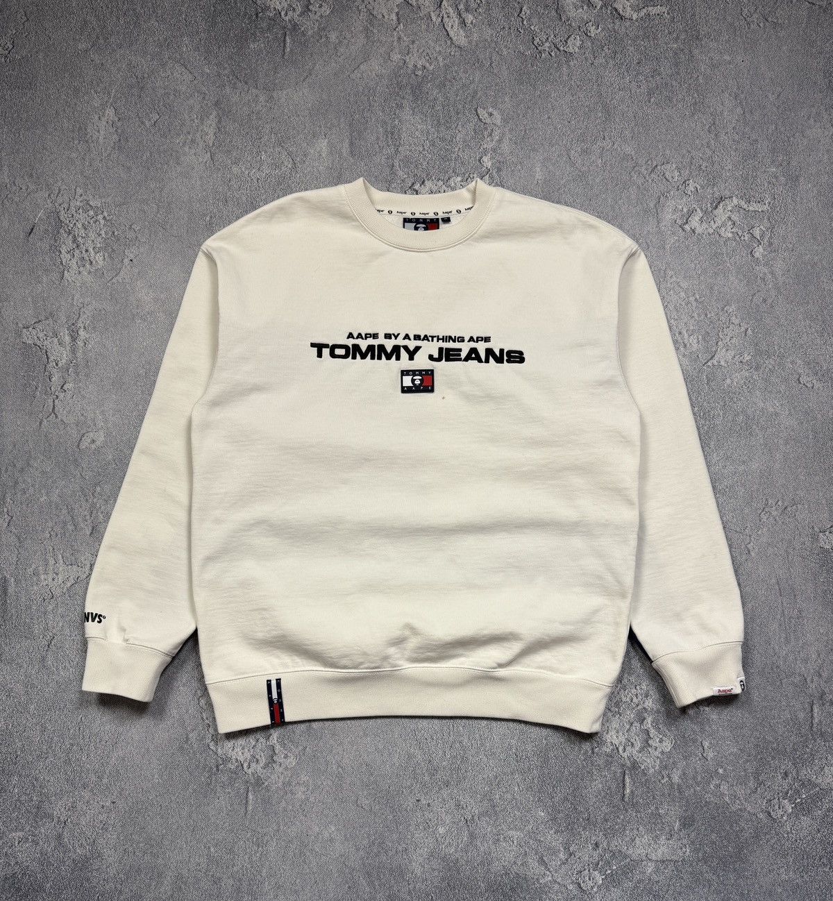 Aape × Tommy Hilfiger Tommy X Aape Collab Crazy Logo Sweatshirt Size US XL / EU 56 / 4 - 2 Thumbnail