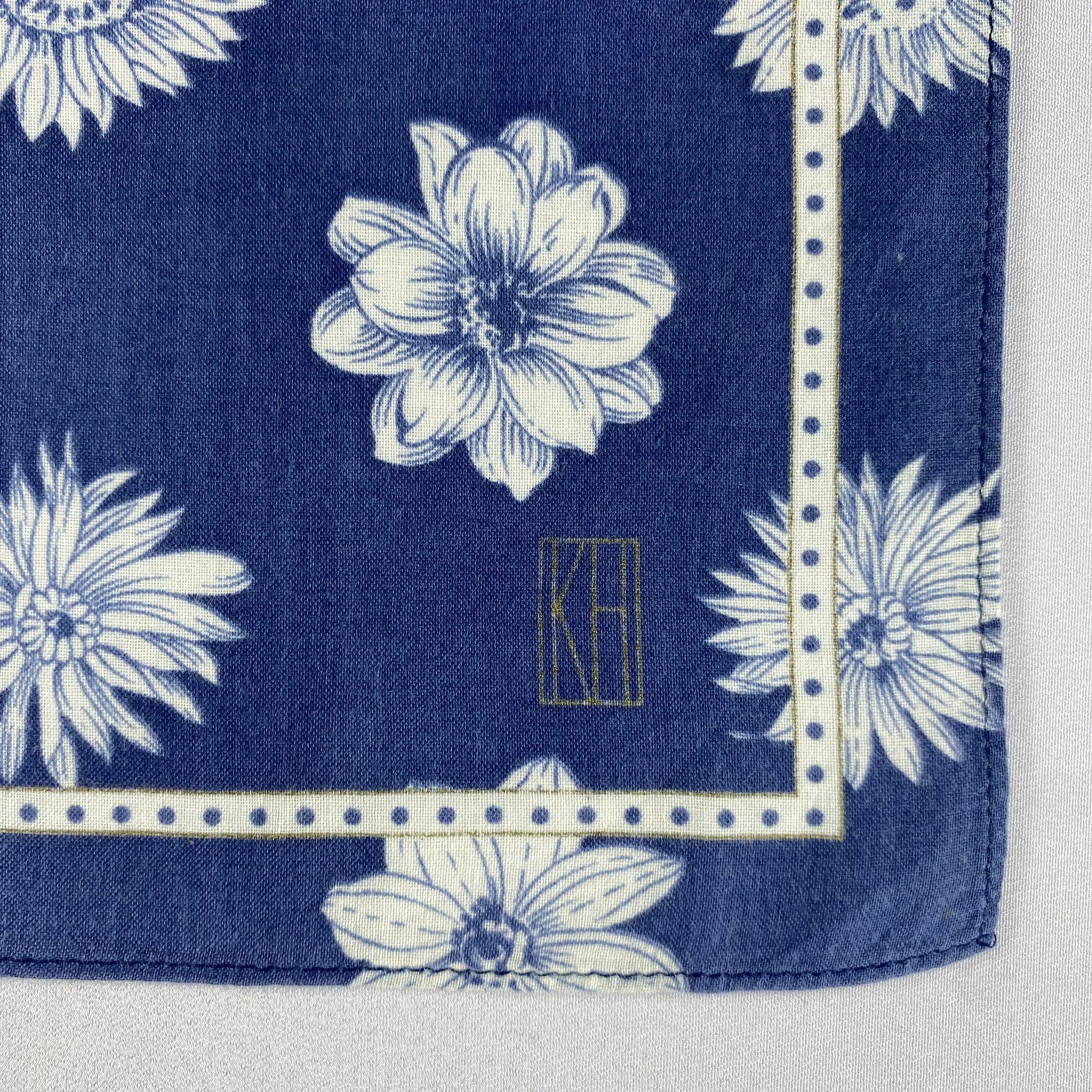 Katharine Hamnett London × Vintage Katharine Hamnett Bandana/ Handkerchief / Neckerchief-P941 Size ONE SIZE - 2 Thumbnail