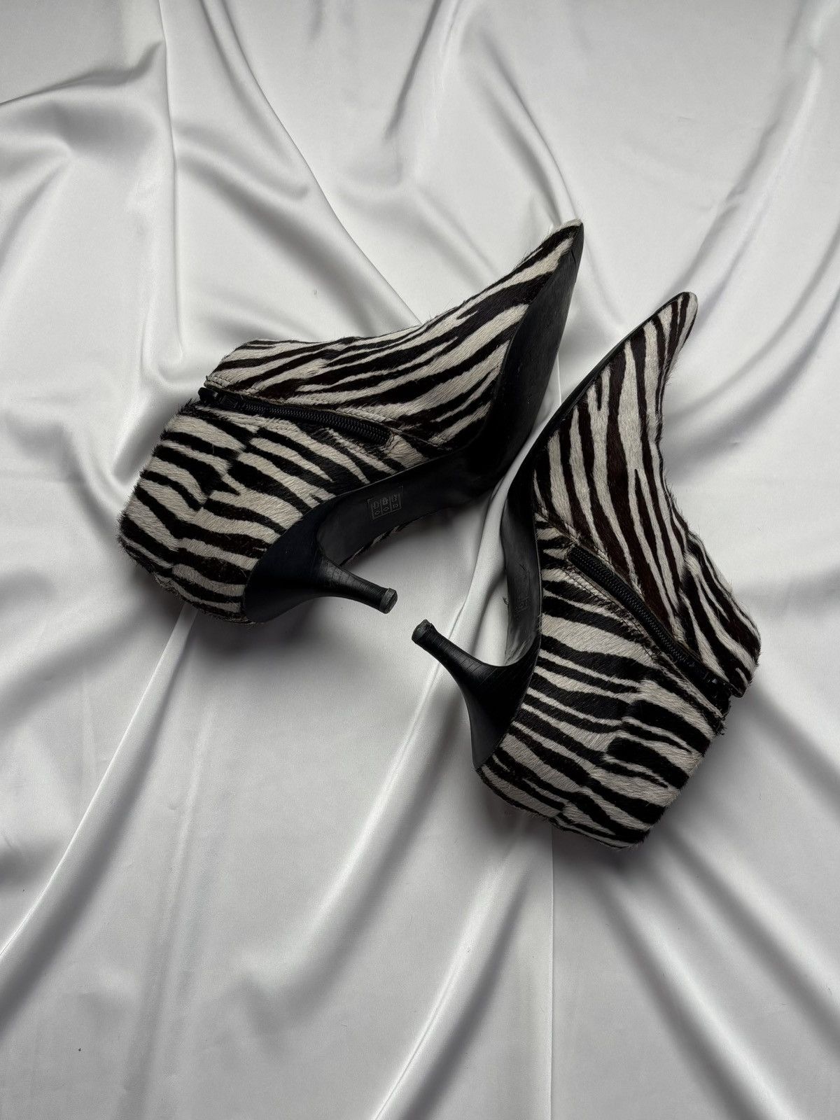Vintage Vintage hairy zebra print heels shoes Size US 10 / IT 40 - 8 Thumbnail