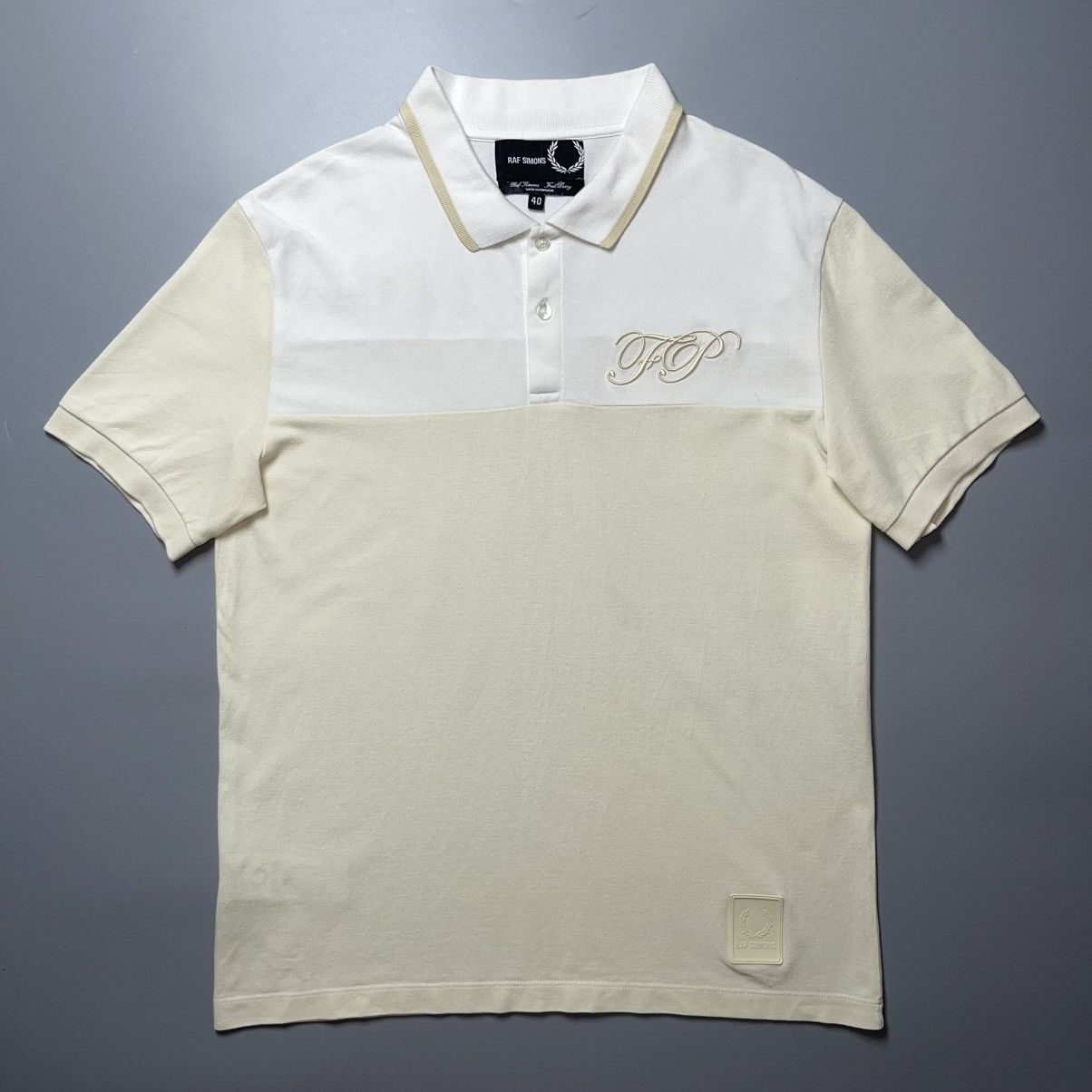Raf Simons RAF SIMONS X FRED PERRY EMBROIDERED INITIAL PIQUE POLO Size US M / EU 48-50 / 2 - 2 Thumbnail