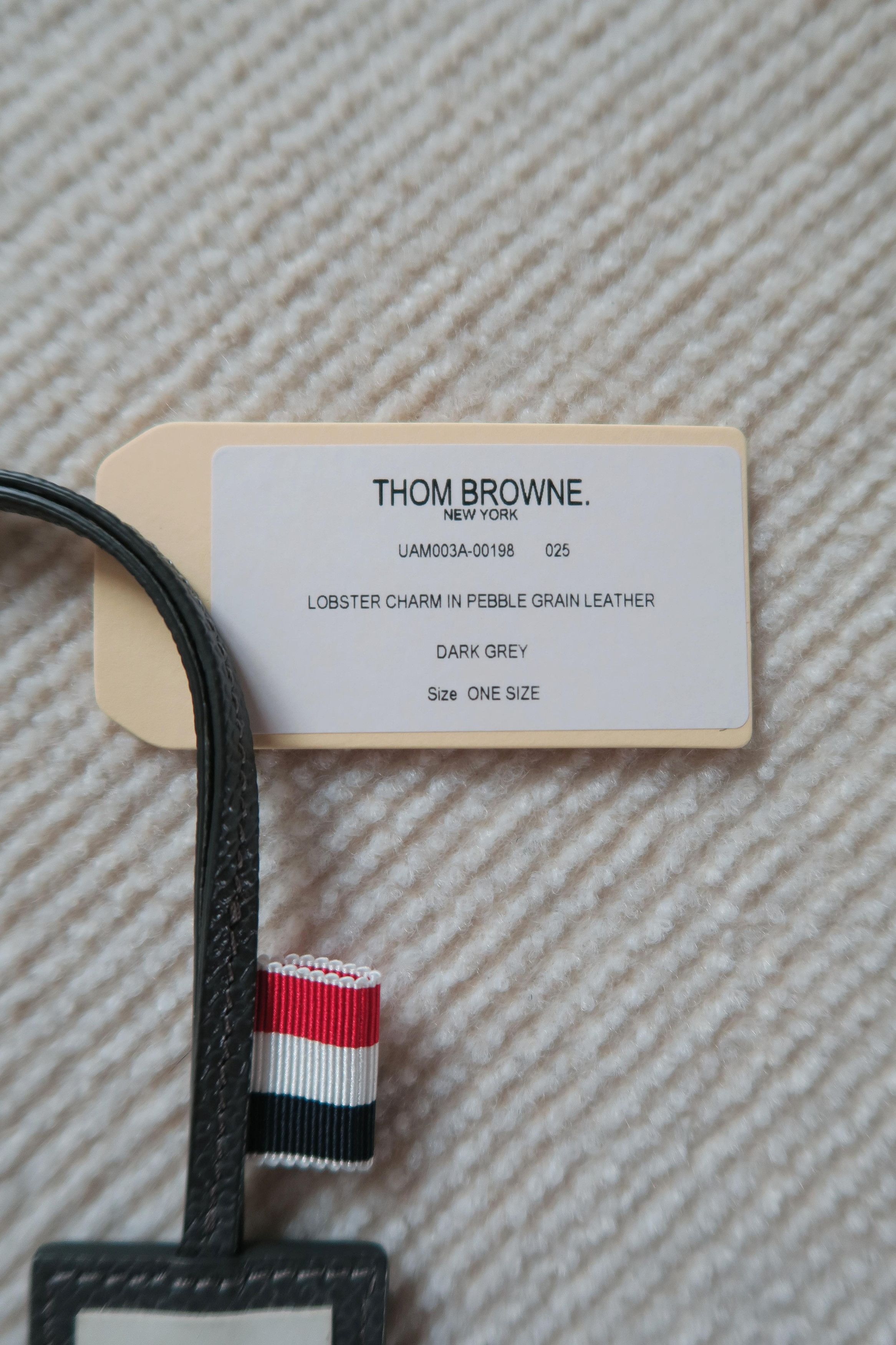 Thom Browne Thom Browne Pebble Grain Leather 4-Bar Label Key Ring Size ONE SIZE - 11 Thumbnail