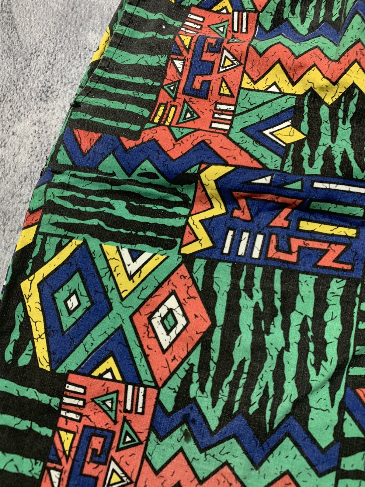 Vintage Vintage 90s art shorts streetwear Hawaiian style size L Size US 36 / EU 52 - 4 Thumbnail