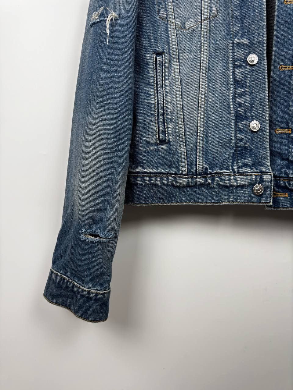Balenciaga Balenciaga Campaign Distressed Denim Jacket Size US M / EU 48-50 / 2 - 7 Thumbnail