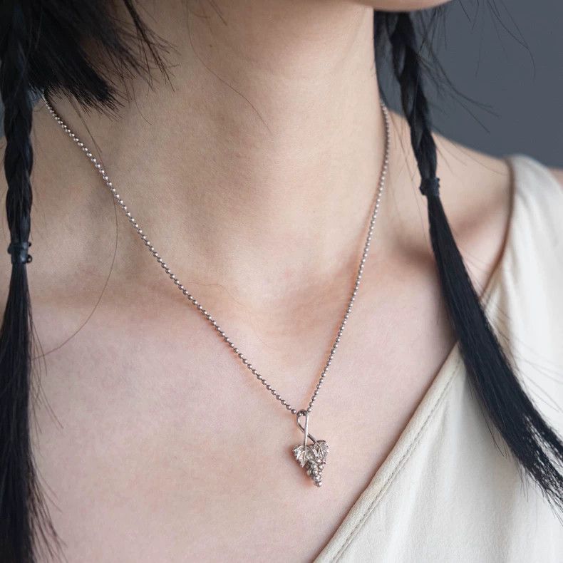 Kenzo KENZO Silver grape necklace vintage Size ONE SIZE - 3 Thumbnail