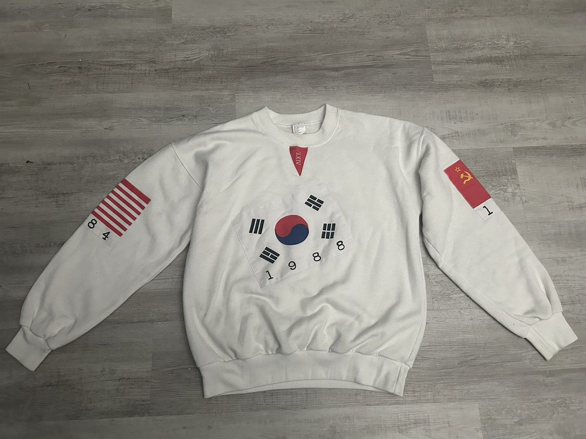Vintage 1988 Seoul Olympics “Flags of the Nations” crewneck Size US S / EU 44-46 / 1 - 1 Thumbnail