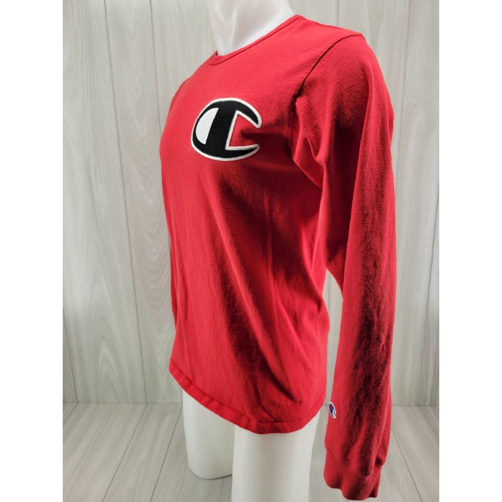 Champion VINTAGE Champion Long Sleeve Tee T-Shirt Red Cotton Men's Medium Big C Logo Shirt Womens? No correct gender: Men's Size US M / EU 48-50 / 2 - 2 Thumbnail