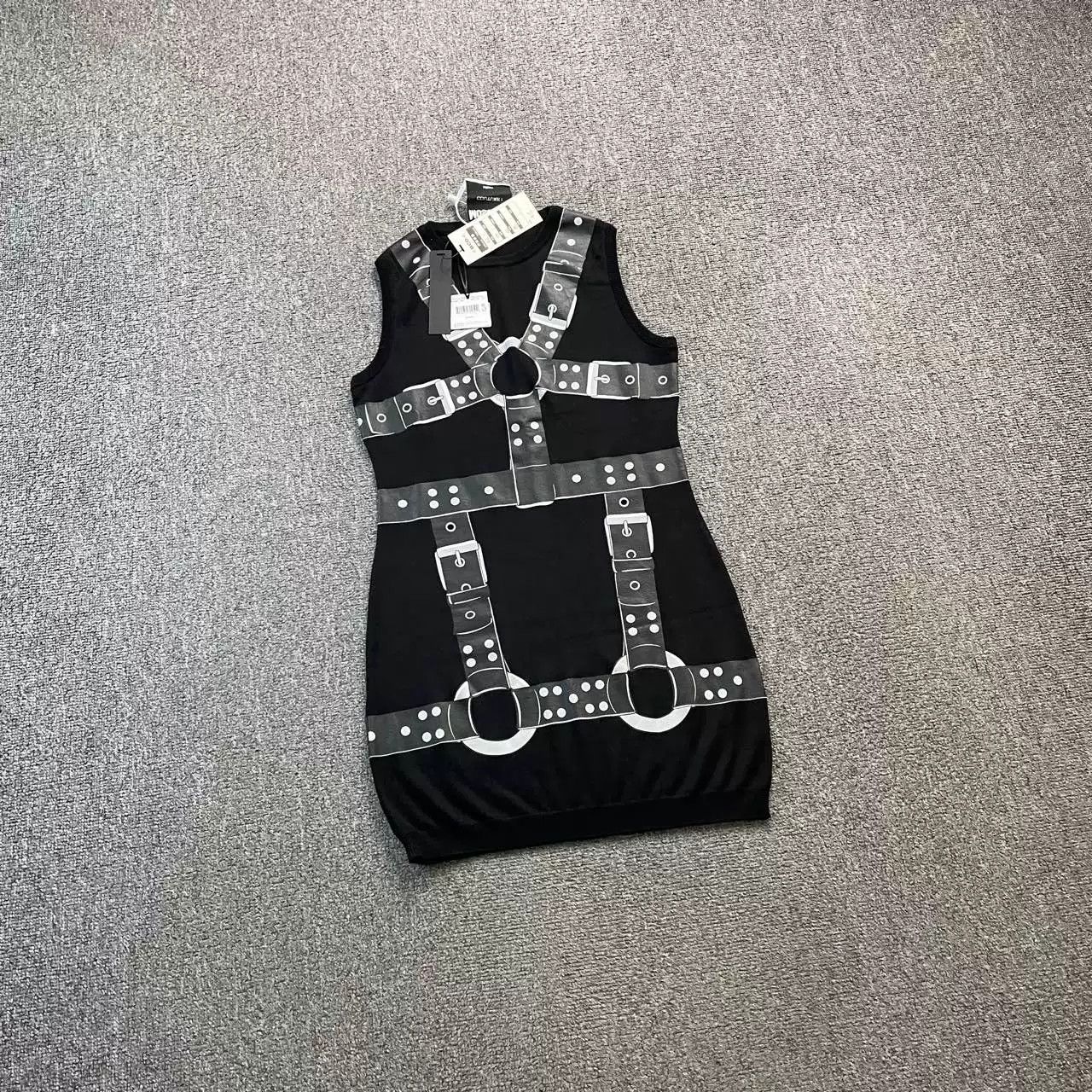Moschino MOSCHINO Belted Dress Size M / US 6-8 / IT 42-44 - 1 Thumbnail