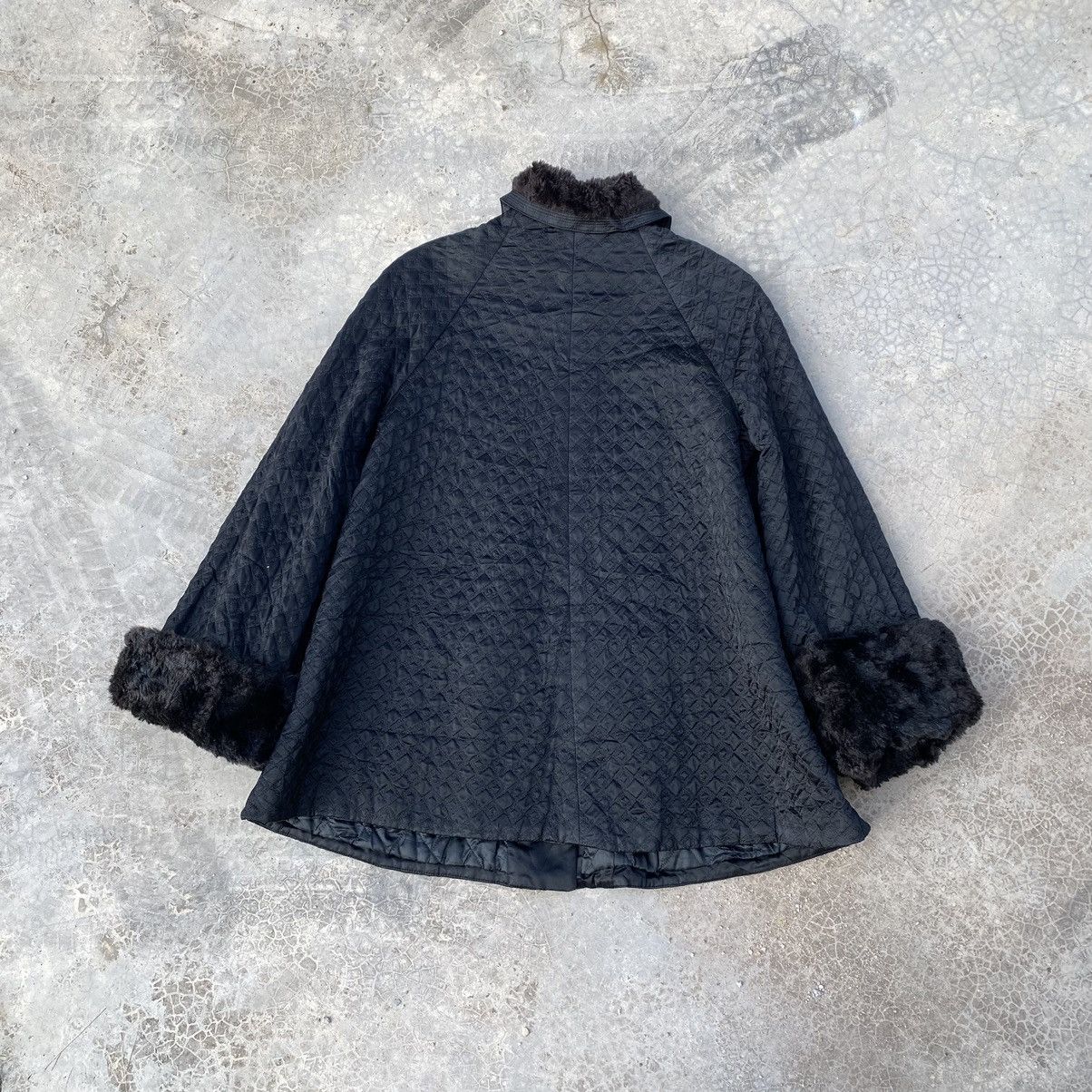 Versace Versus GIANNI VERSACE Quilted Faux Fur Collar Coat Jacket Size S / US 4 / IT 40 - 4 Thumbnail