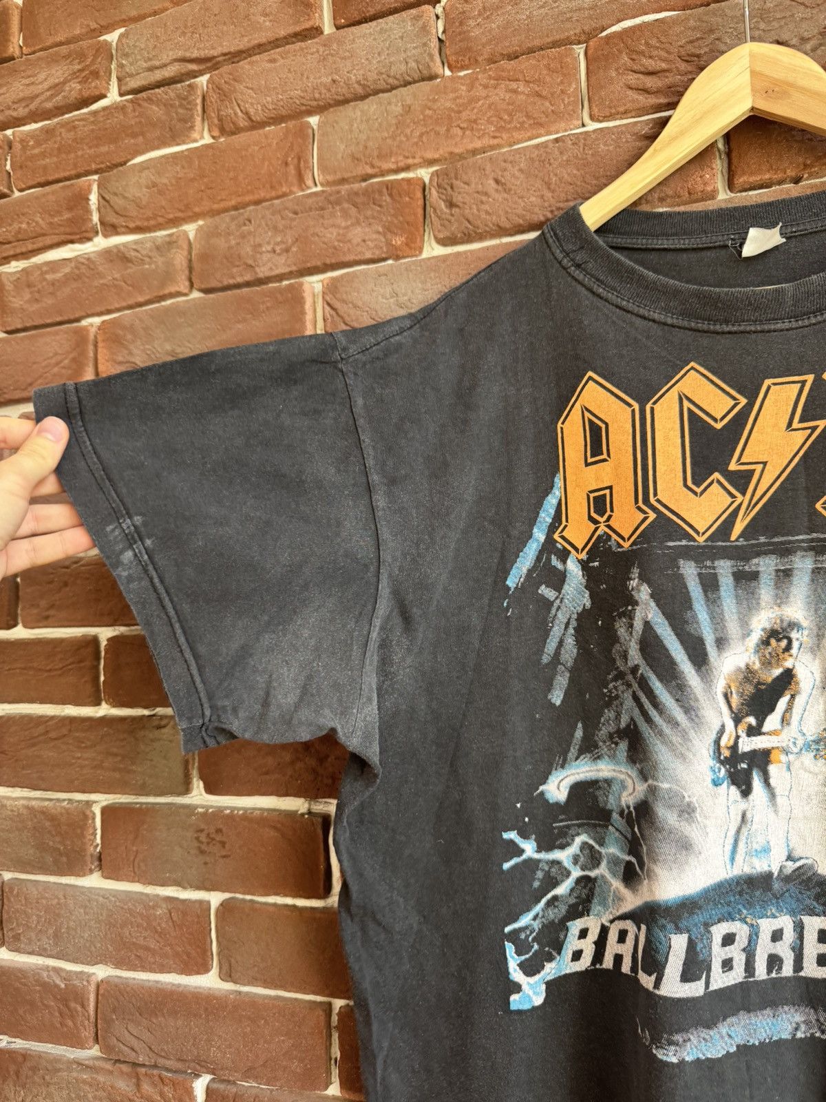 Vintage Vintage AC DC Ballbreaker 90s Rock Band Tour t shirt XL Blac Size US XL / EU 56 / 4 - 5 Thumbnail