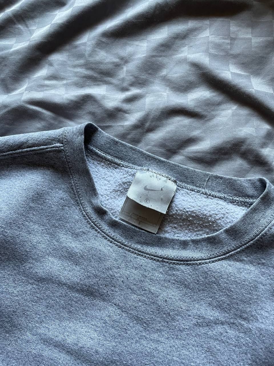 Nike 90s Vintage Nike Sweatshirt Boxy Fit Mini Swoosh Y2k Size US L / EU 52-54 / 3 - 6 Thumbnail