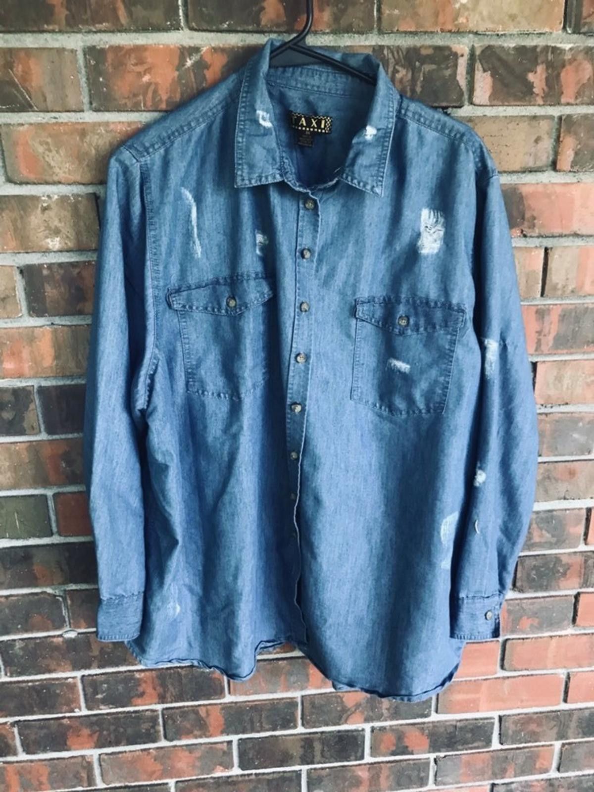 Other Women's Blouse Taxi Size 3X Button Down Distressed Size 3XL / US 20-22 - 3 Thumbnail