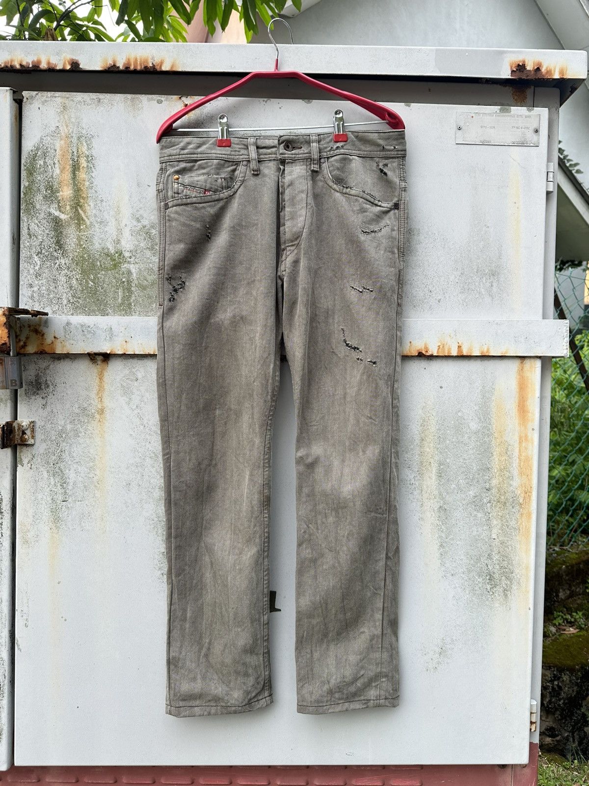 Diesel 👹Vintage Diesel Braddom Thrashed Regular Slim Jeans Size US 28 / EU 44 - 1 Thumbnail