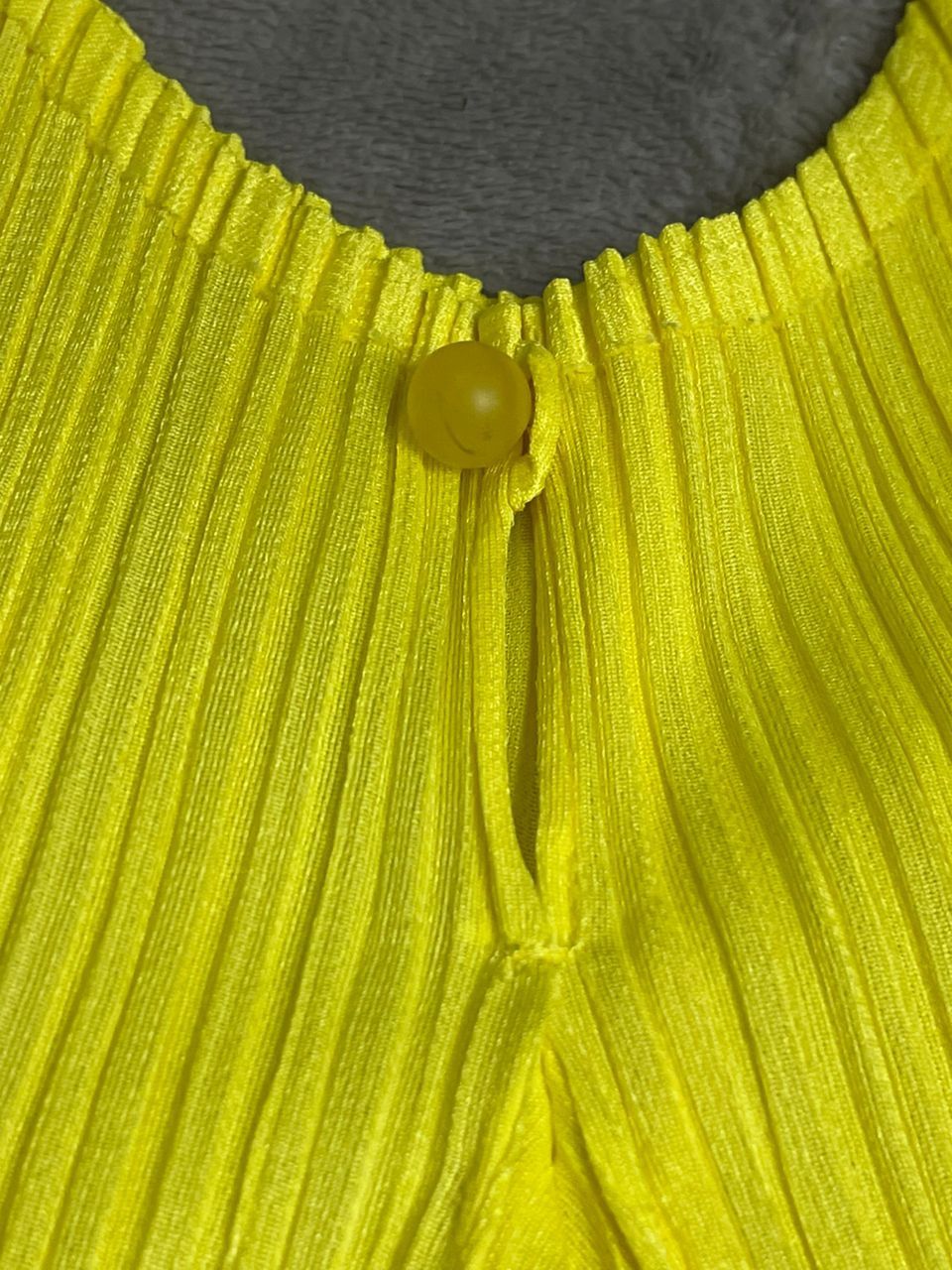 Pleats Please Issey Miyake Pleats Please Sleeveless Blouses Size M / US 6-8 / IT 42-44 - 7 Thumbnail