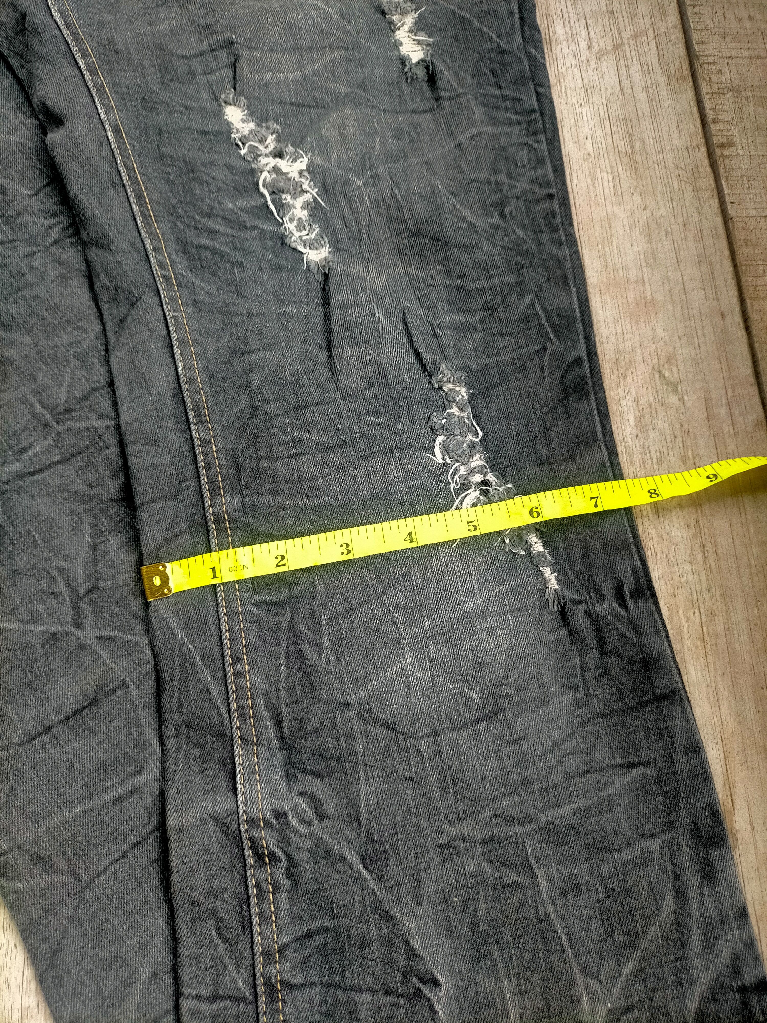 If Six Was Nine × Le Grande Bleu (L.G.B.) × Tornado Mart 🔥 Flare 🔥 Insane Mudwash Distressed Jeans Size US 32 / EU 48 - 12 Thumbnail