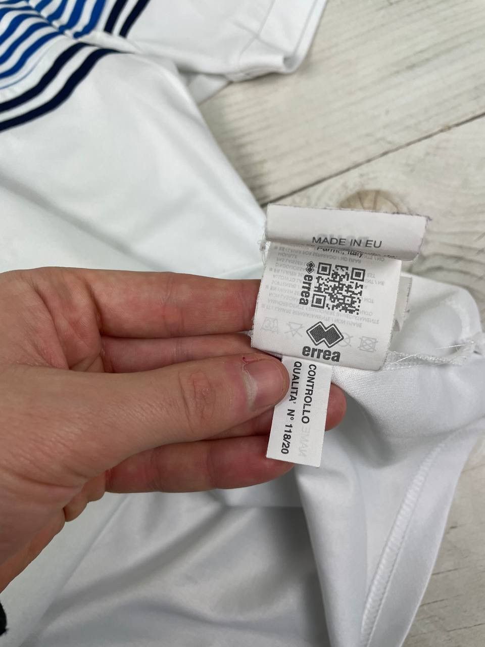 Errea Queens Park Rangers QPR 2021 2022 Polo Training Shirt Jersey Size US L / EU 52-54 / 3 - 10 Thumbnail