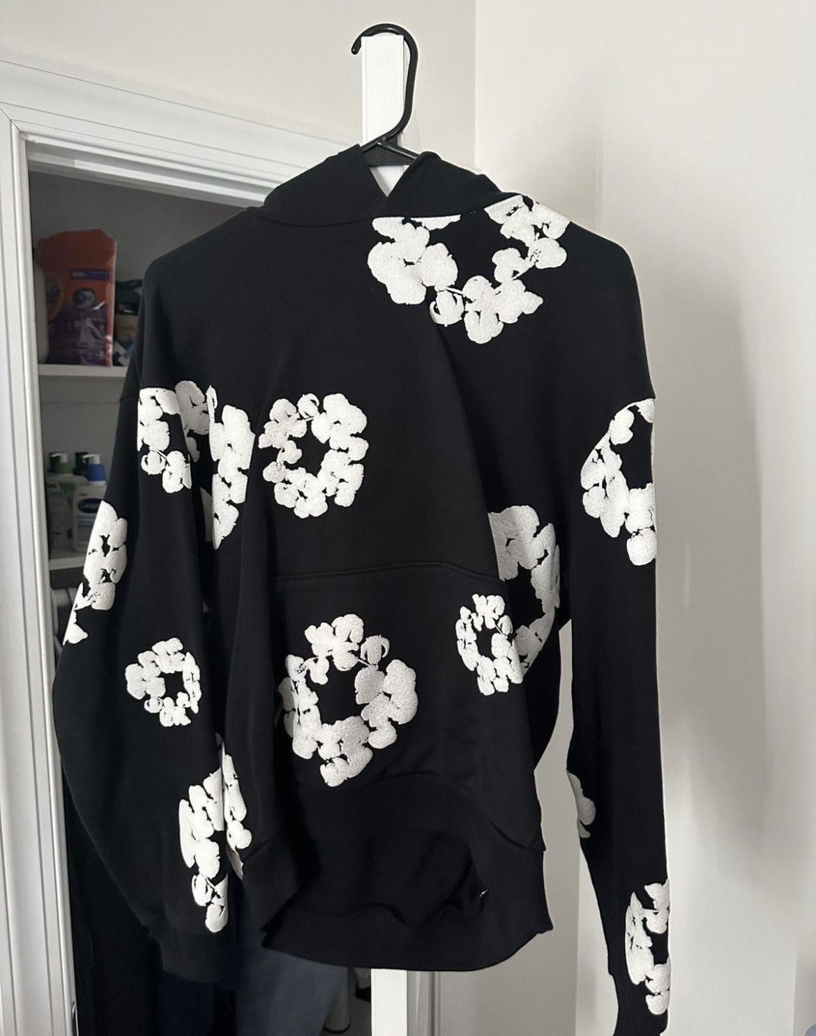 DENIM TEARS DENIM TEARS COTTON WREATH SWEATSHIRT BLACK Size US M / EU 48-50 / 2 - 1 Thumbnail