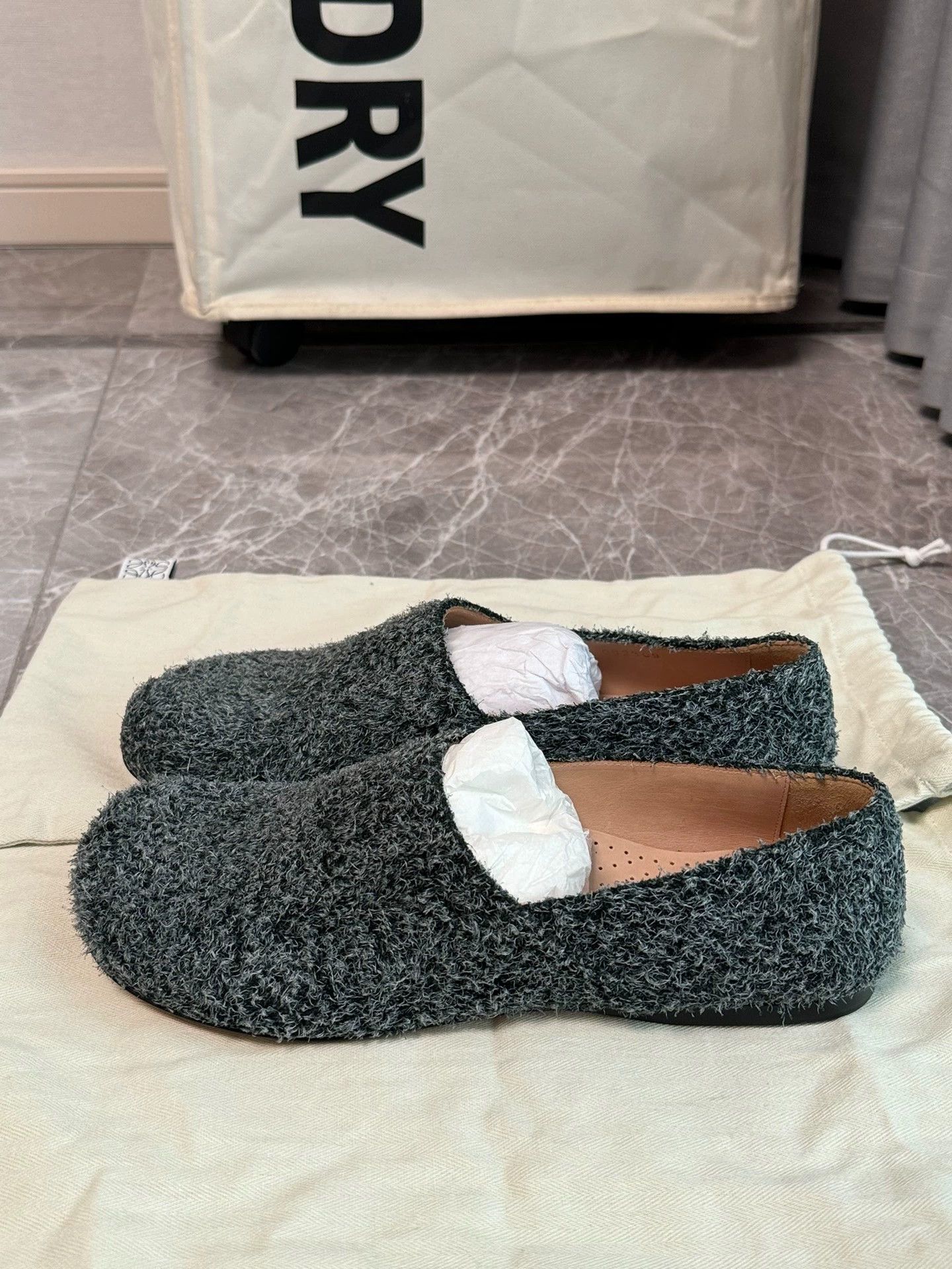 Loewe Loewe Campo fur light suede flat gray 38 Size US 7.5 / IT 37.5 - 4 Thumbnail